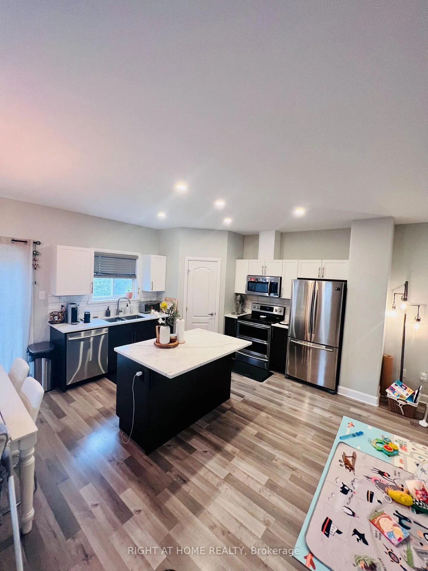 Photo 17 of 96 Stonehaven Way, Arnprior — HOMEH