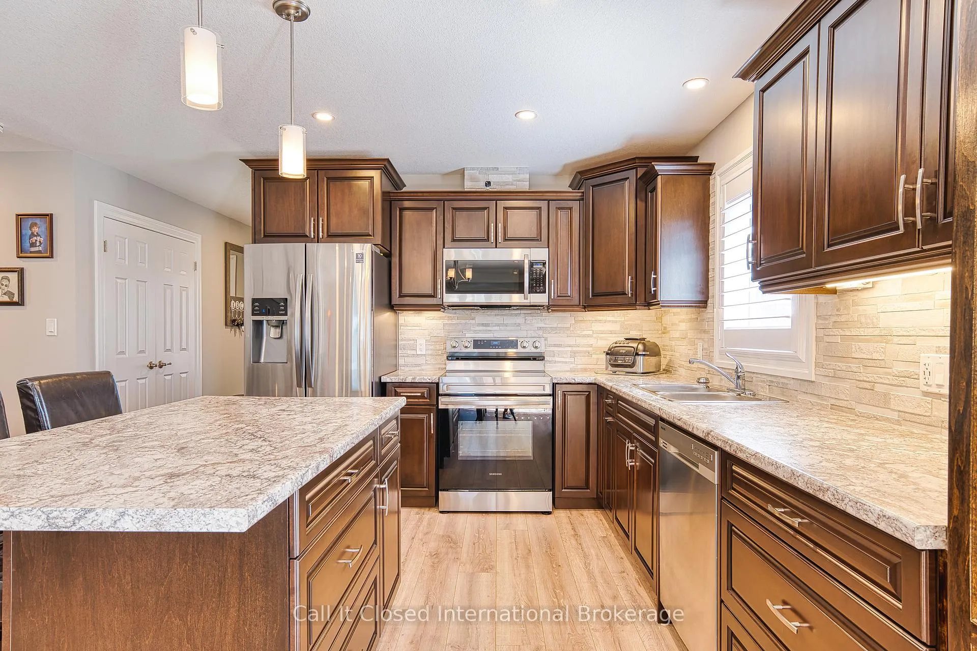 Photo 77 of 85 Huron Heights Drive, Ashfield-Colborne-Wawanosh, Colborne — HOMEH