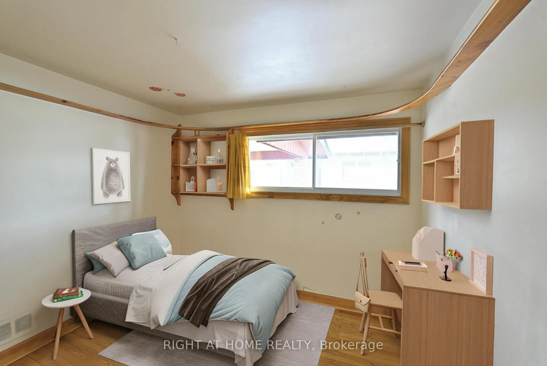 Photo 17 of 356 Summit Avenue, Ottawa, Alta Vista/Faircrest Heights — HOMEH