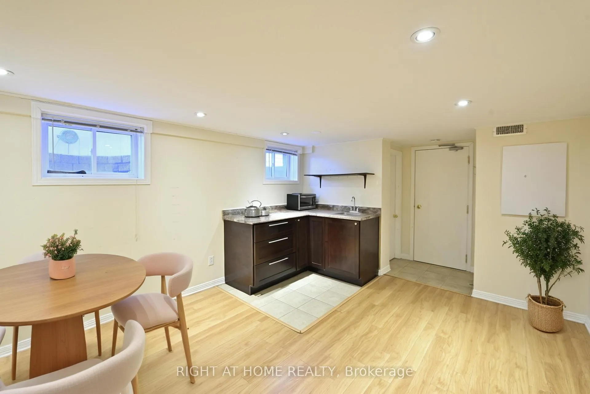 Photo 42 of 356 Summit Avenue, Ottawa, Alta Vista/Faircrest Heights — HOMEH