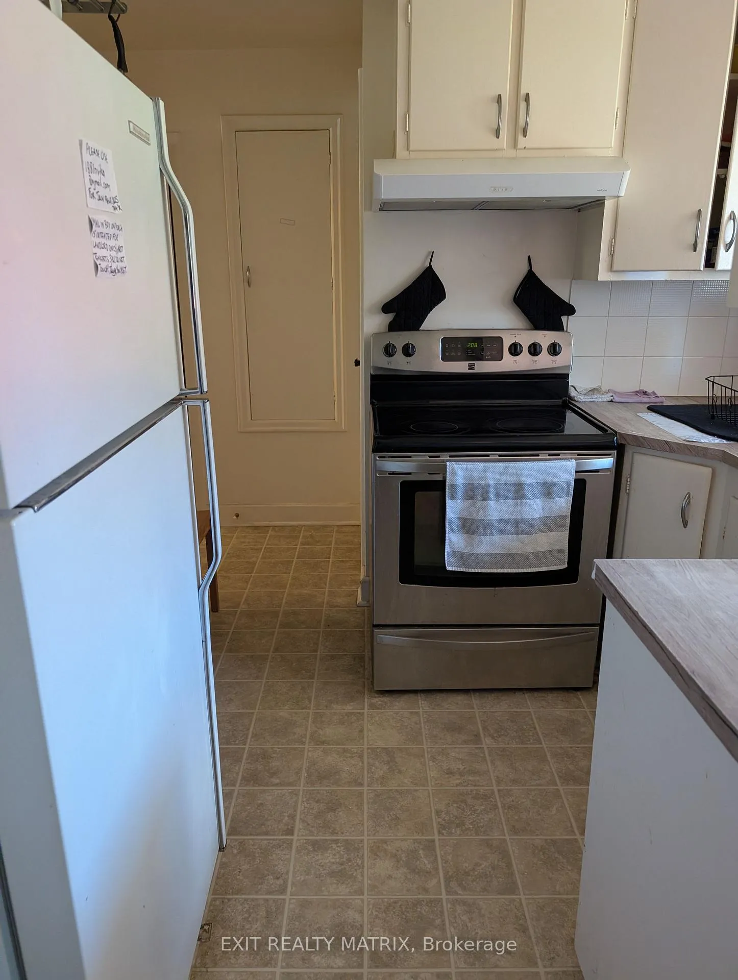 Photo 10 of 3243 Riverside Drive, Ottawa, Mooneys Bay/Revelstoke — HOMEH