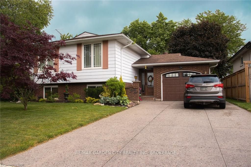 Front of 35 Mcdonagh Crescent