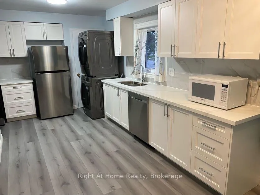 Photo 4 of 263 Franklin Street S, Kitchener — HOMEH