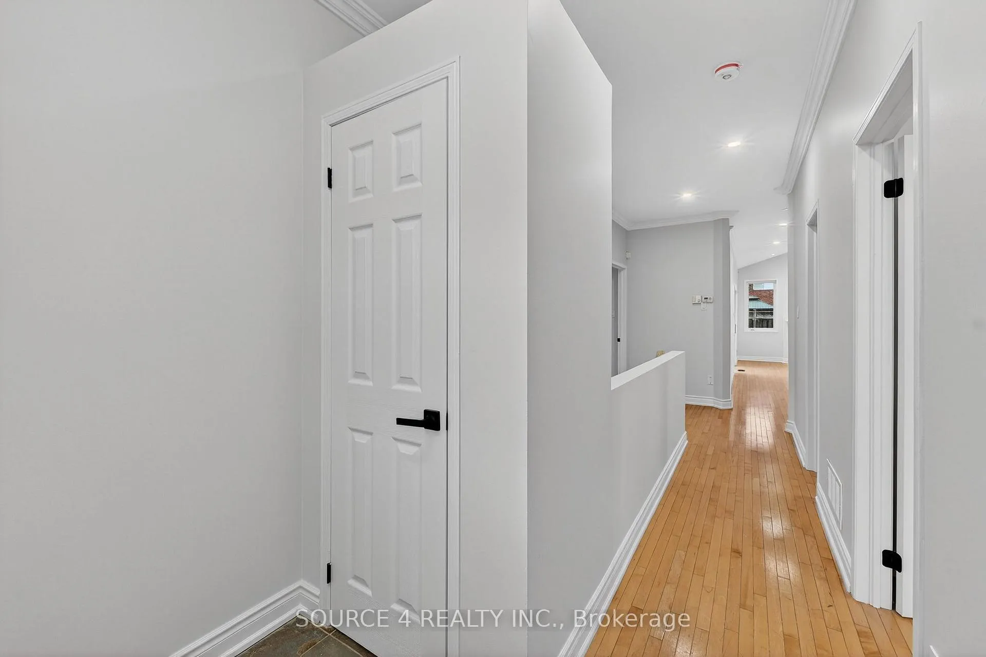 Photo 3 of 100 Tunbridge Road, Barrie, Georgian Drive — HOMEH