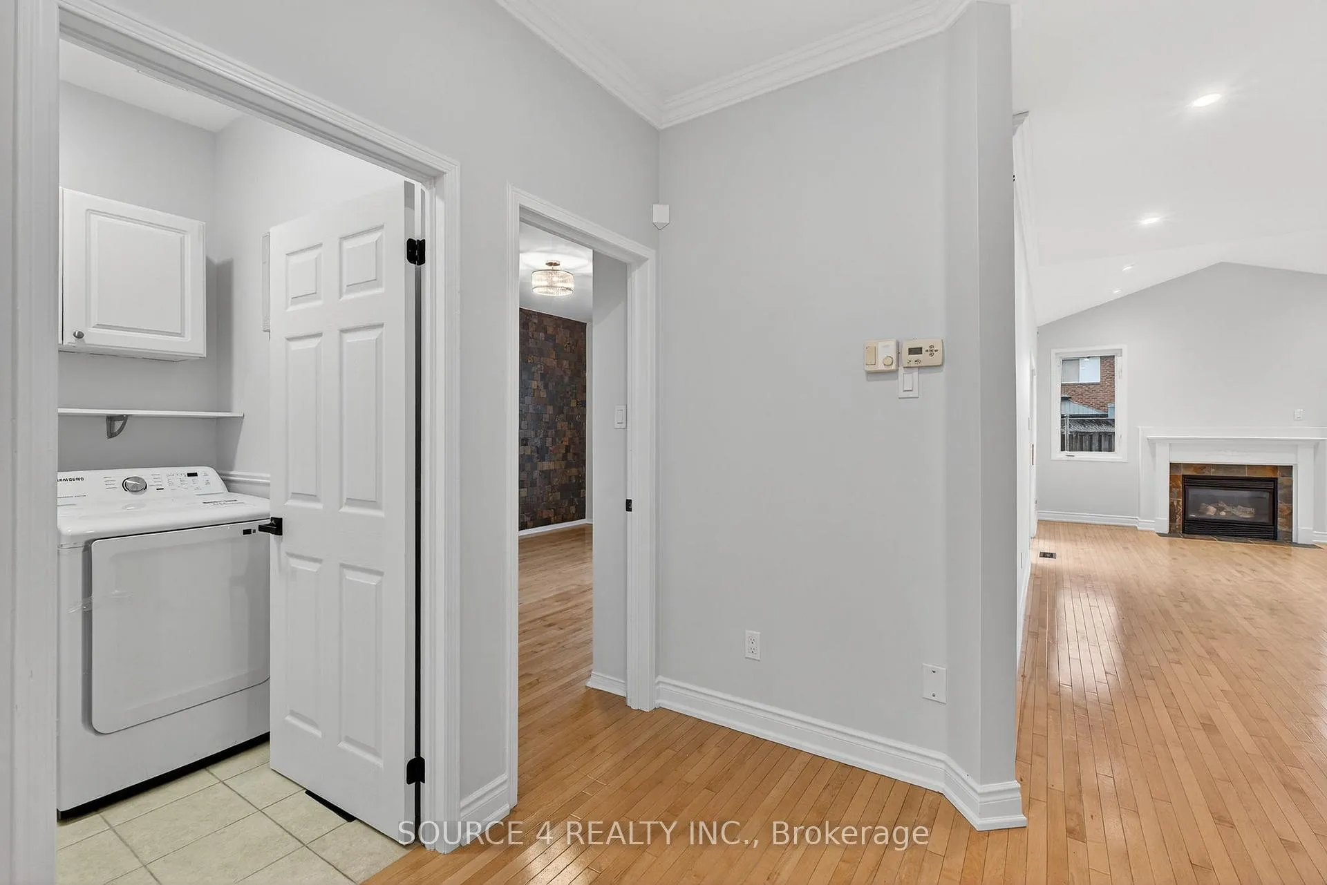 Photo 5 of 100 Tunbridge Road, Barrie, Georgian Drive — HOMEH