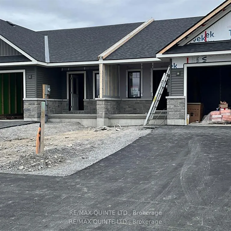 Photo 2 of 55 Sandhu Crescent, Belleville, Belleville Ward — HOMEH