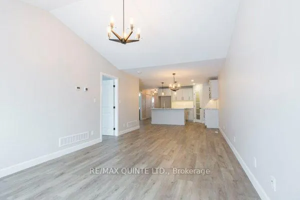 Photo 17 of 55 Sandhu Crescent, Belleville, Belleville Ward — HOMEH
