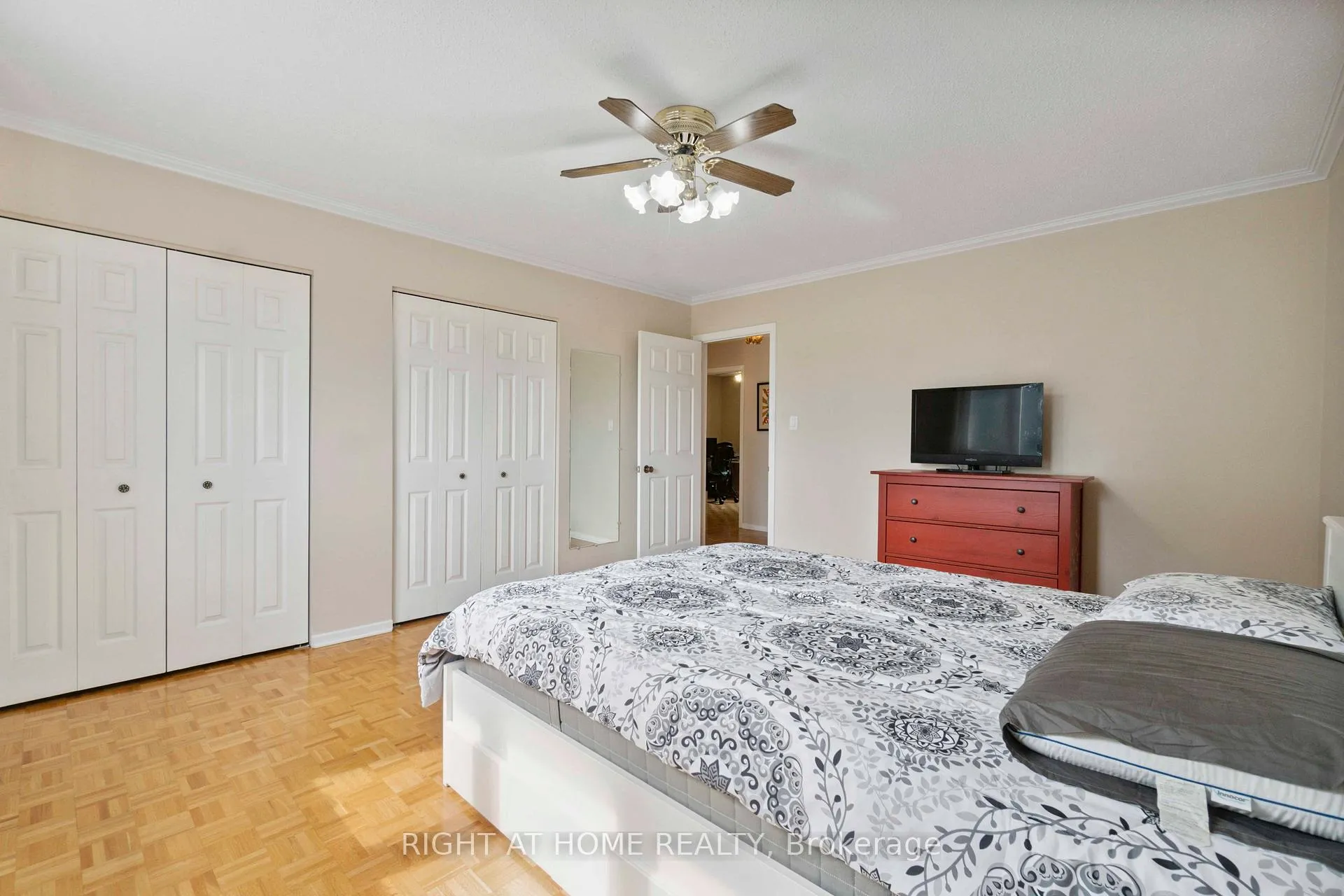 Photo 33 of 53B Tauvette Street, Ottawa, Blackburn Hamlet — HOMEH