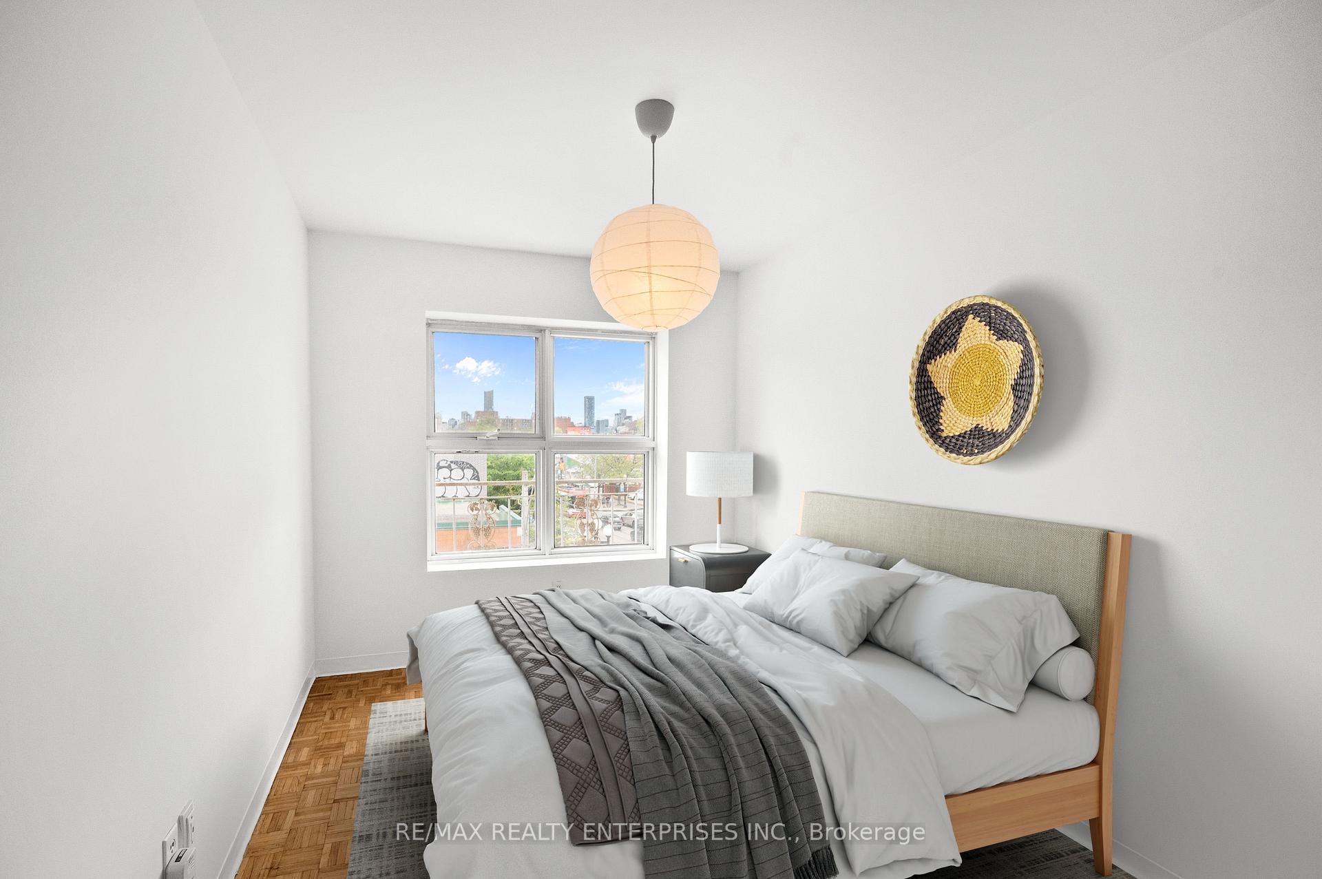 Photo 4 of Unit 2, 770 College Street, Toronto, Palmerston-Little Italy — HOMEH
