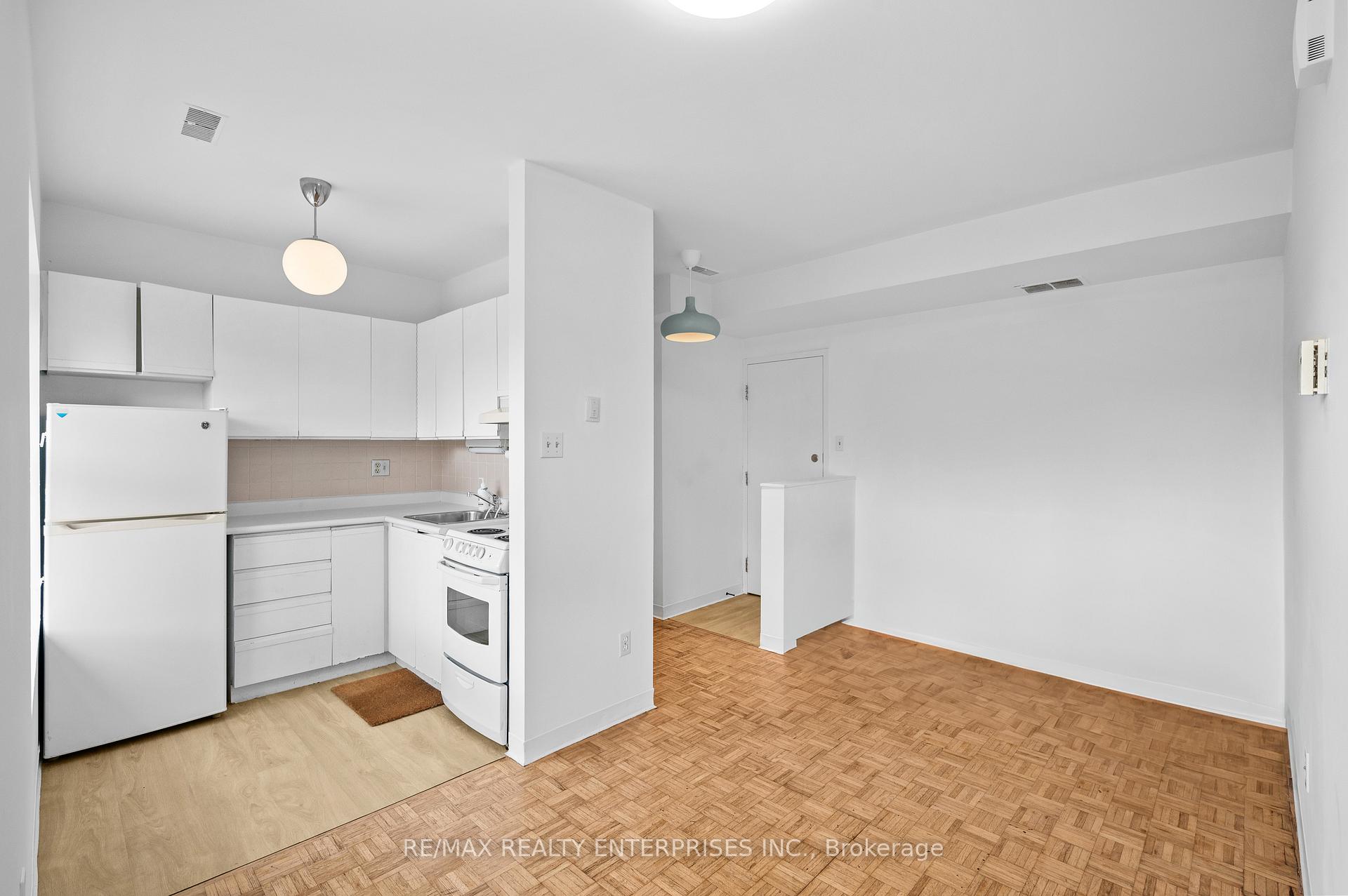 Photo 11 of Unit 2, 770 College Street, Toronto, Palmerston-Little Italy — HOMEH