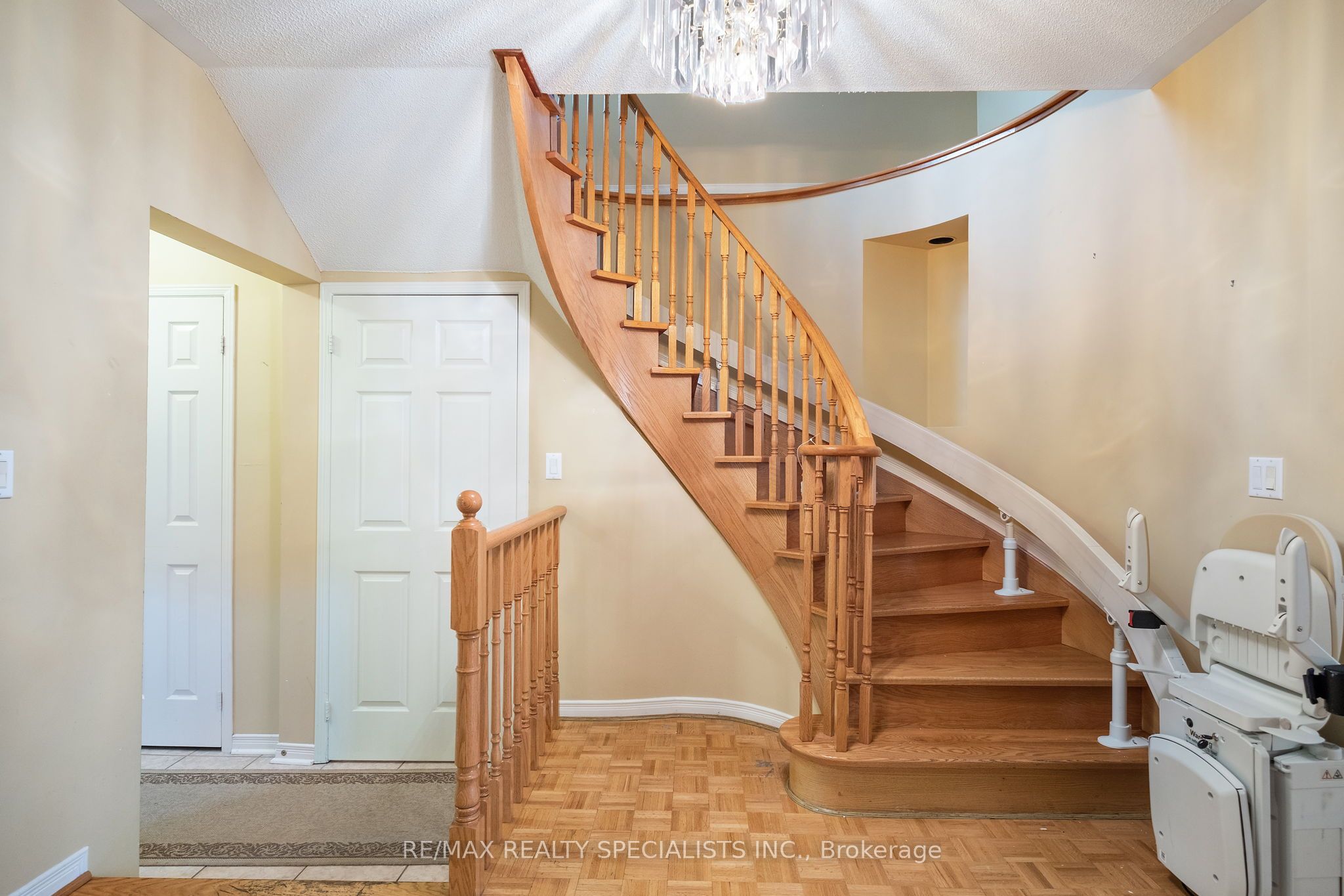 Photo 48 of 92 Stella Crescent, Caledon, Bolton East — HOMEH