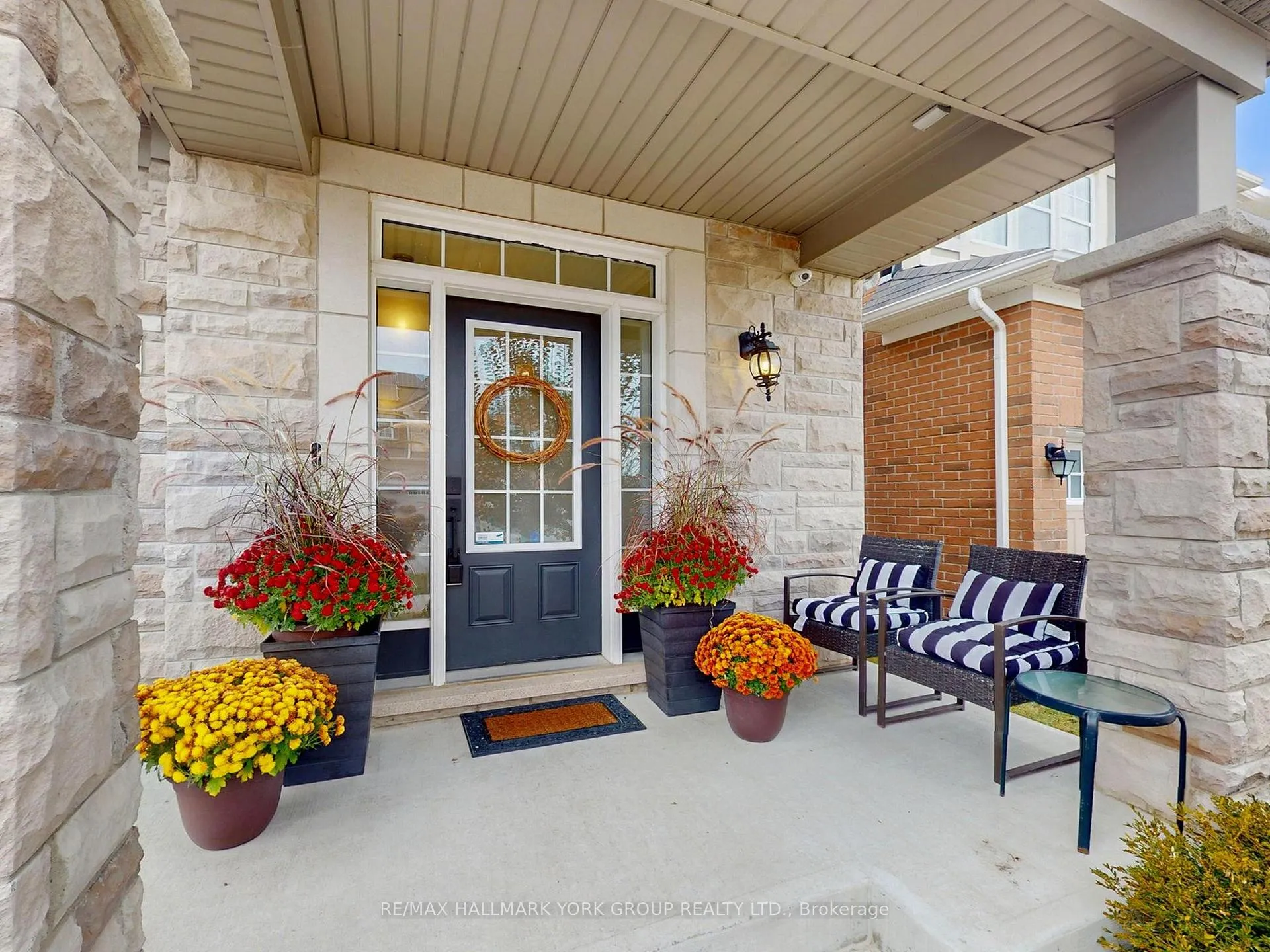 Photo 3 of 58 Clifford Dalton Drive, Aurora, Rural Aurora — HOMEH