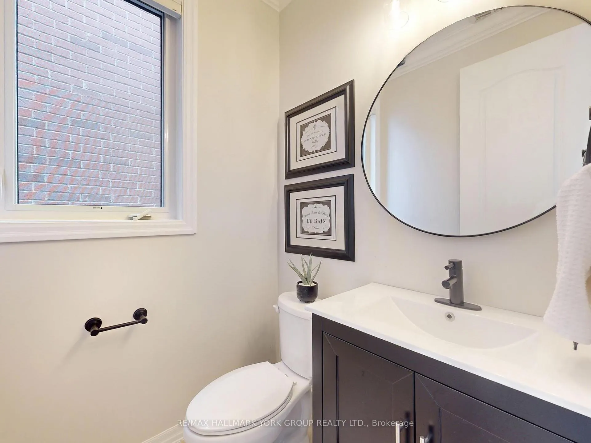 Photo 15 of 58 Clifford Dalton Drive, Aurora, Rural Aurora — HOMEH