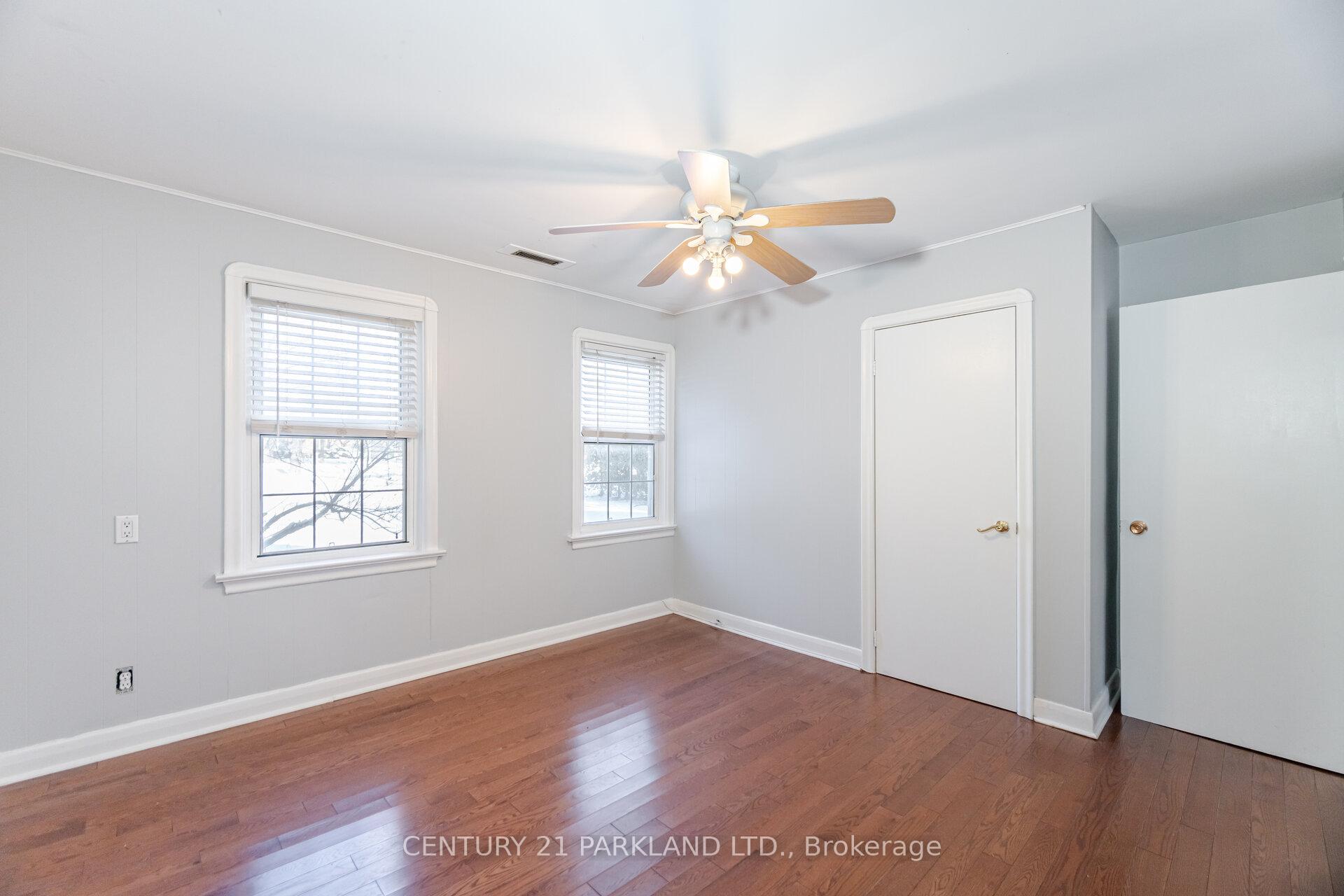 Photo 21 of 423 Lawson Road, Scarborough, Centennial Scarborough — HOMEH