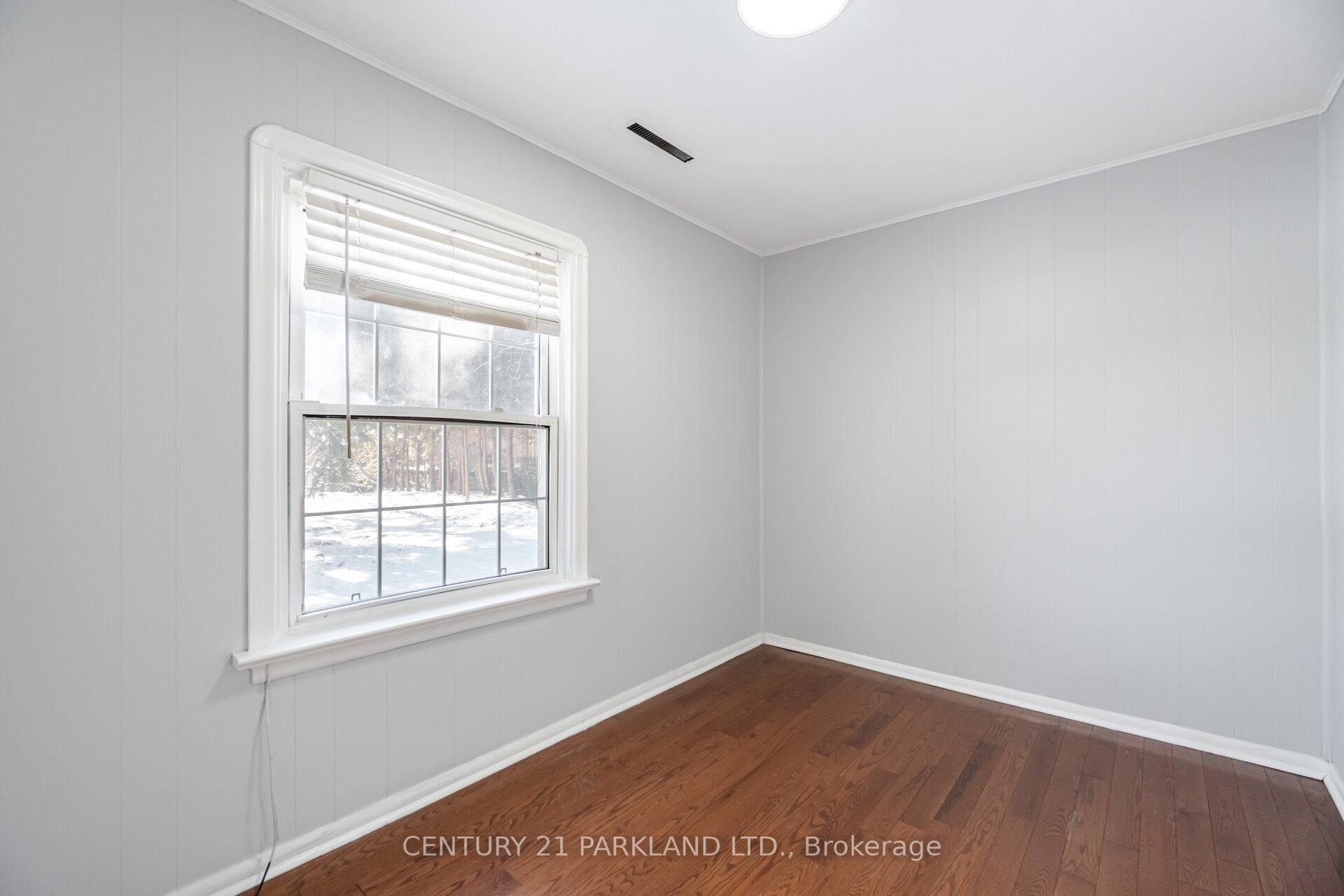 Photo 22 of 423 Lawson Road, Scarborough, Centennial Scarborough — HOMEH