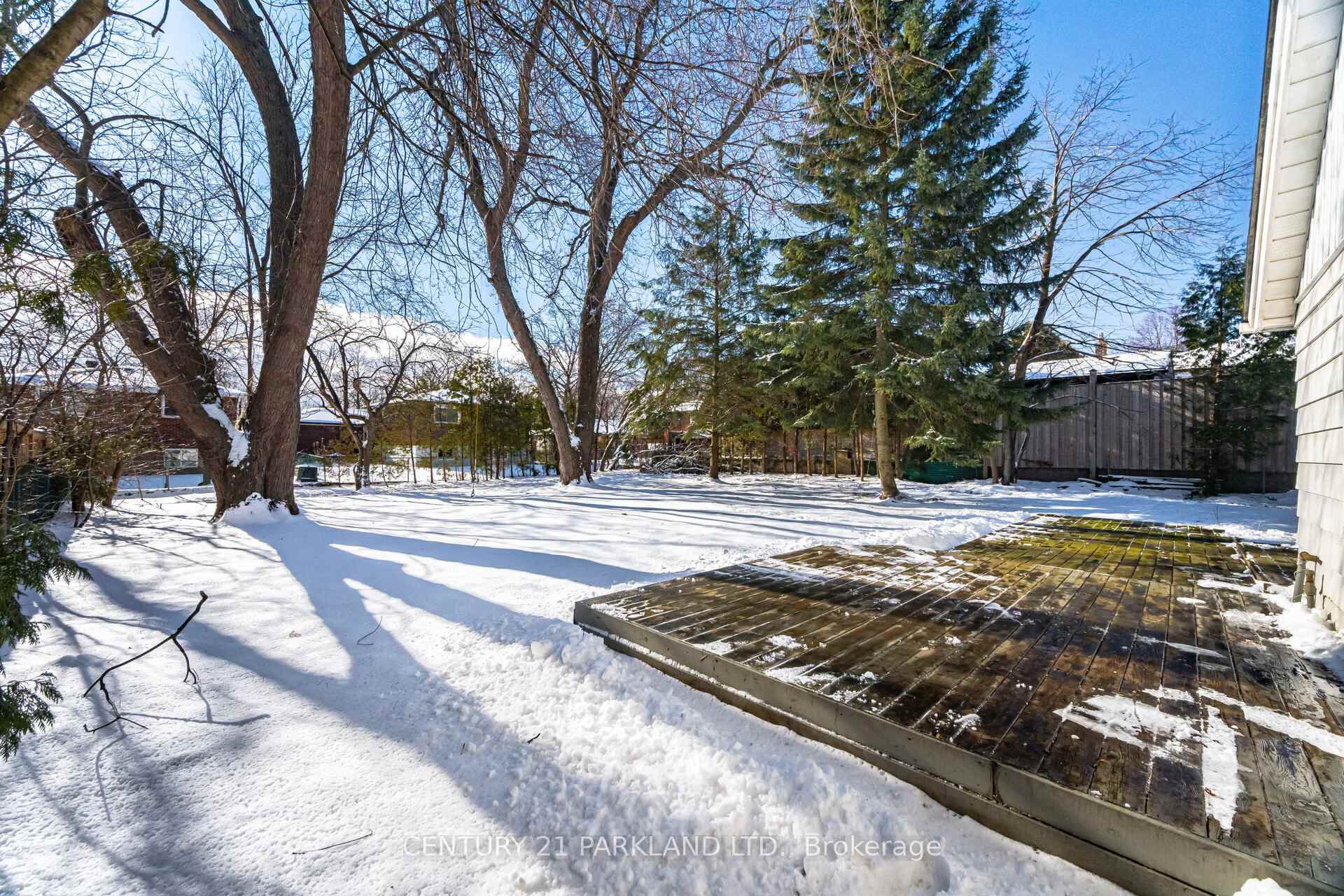 Photo 33 of 423 Lawson Road, Scarborough, Centennial Scarborough — HOMEH