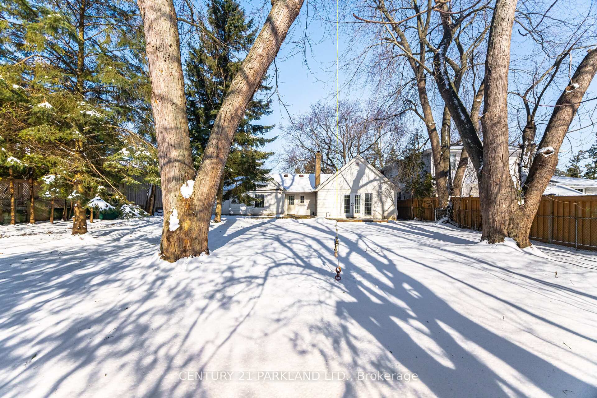 Photo 36 of 423 Lawson Road, Scarborough, Centennial Scarborough — HOMEH
