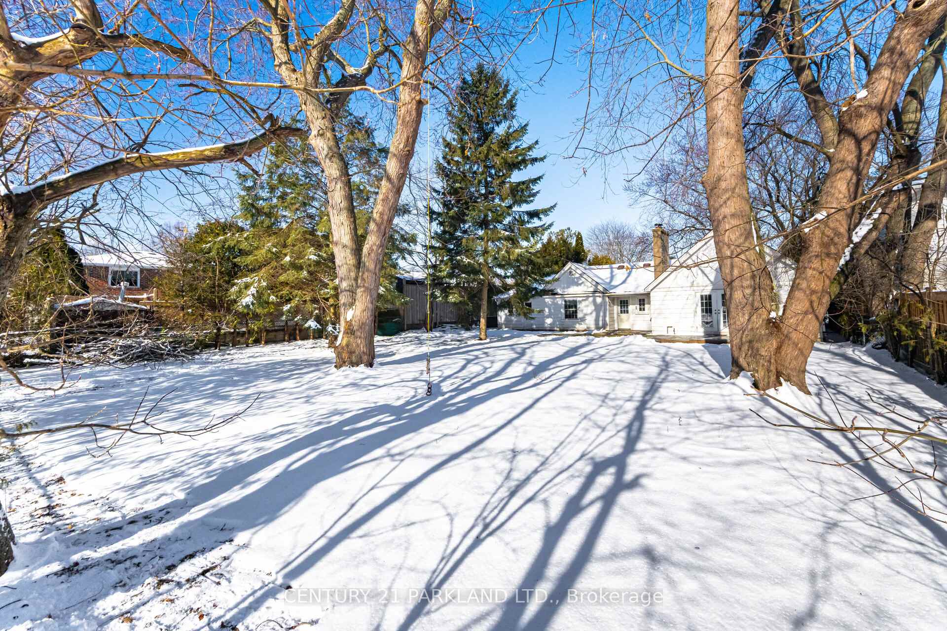 Photo 37 of 423 Lawson Road, Scarborough, Centennial Scarborough — HOMEH