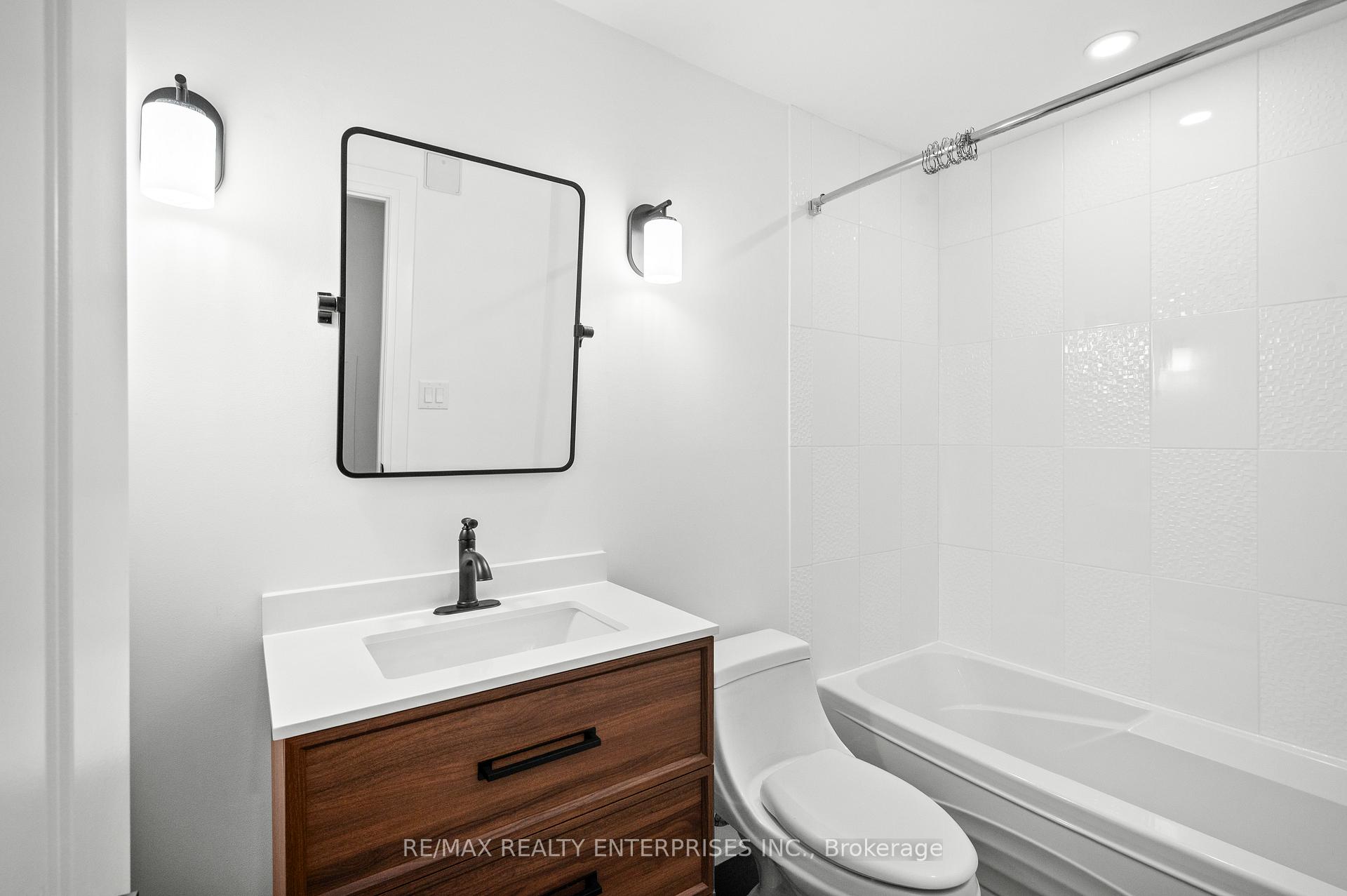 Photo 32 of 522 Crawford Street, Toronto, Palmerston-Little Italy — HOMEH