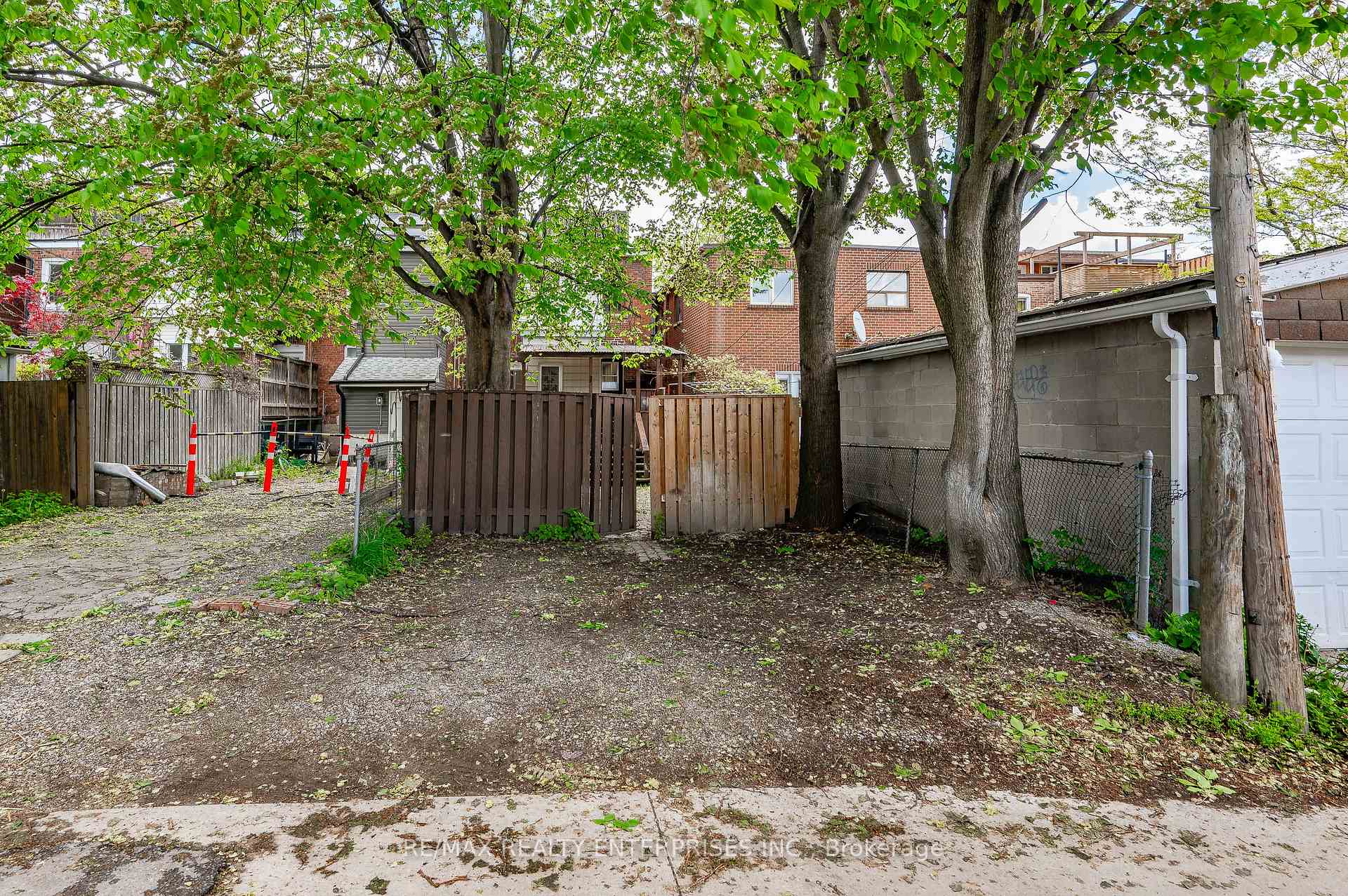 Photo 39 of 522 Crawford Street, Toronto, Palmerston-Little Italy — HOMEH