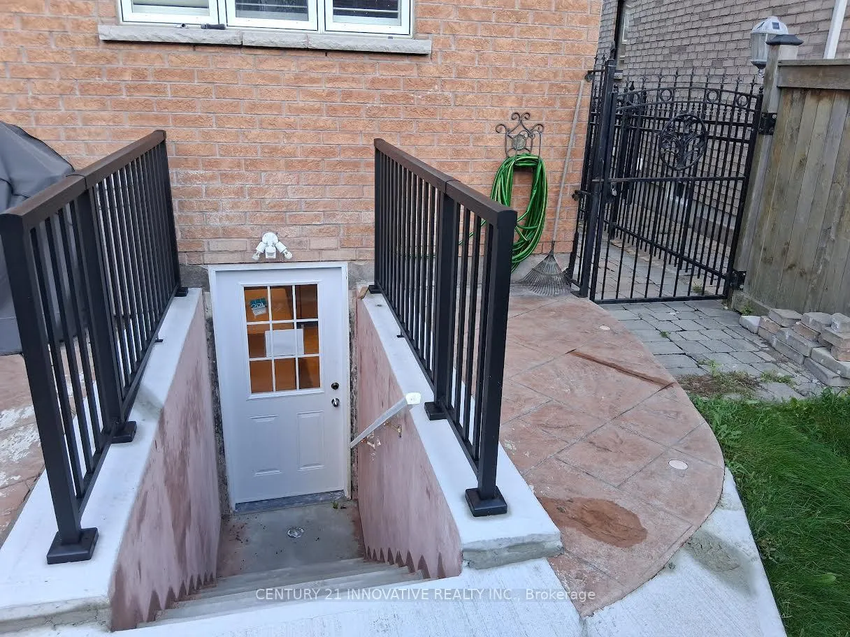 Photo 1 of Unit Bsmt, 54 Muscat Crescent, Ajax, Northeast Ajax — HOMEH