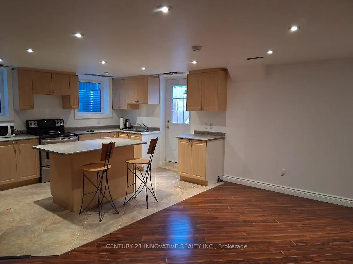 Photo 4 of Unit Bsmt, 54 Muscat Crescent, Ajax, Northeast Ajax — HOMEH
