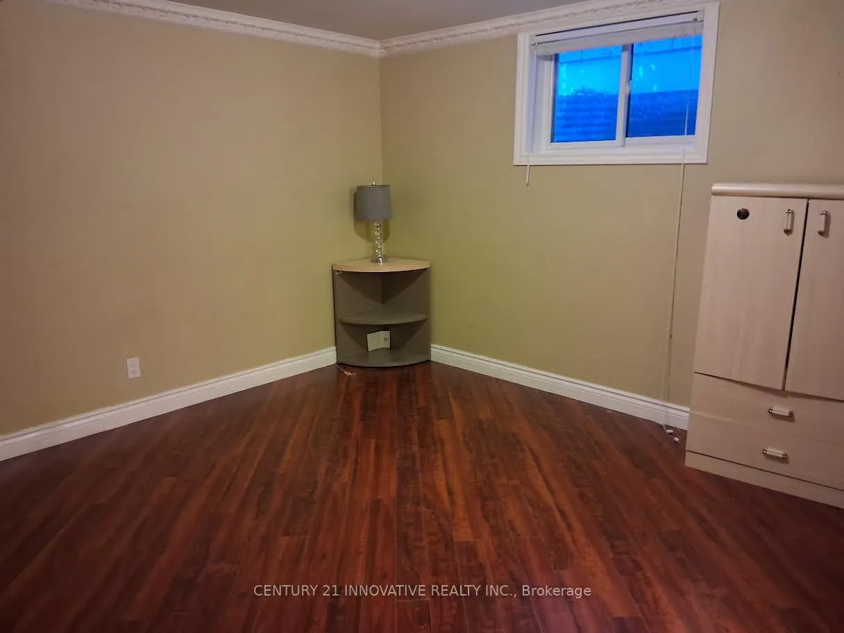 Photo 6 of Unit Bsmt, 54 Muscat Crescent, Ajax, Northeast Ajax — HOMEH