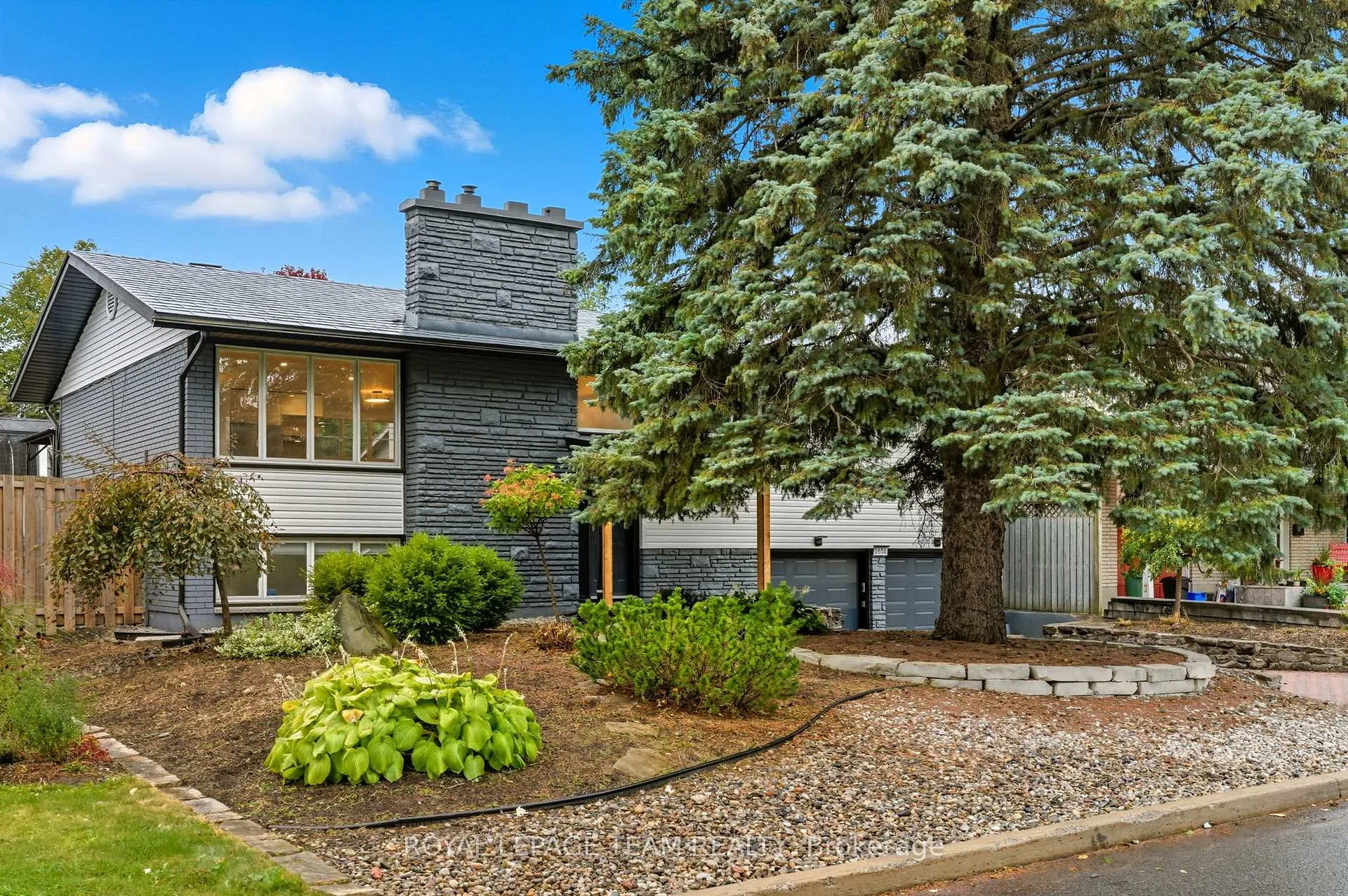 Photo 10 of 1856 Playfair Drive, Ottawa, Playfair Park — HOMEH