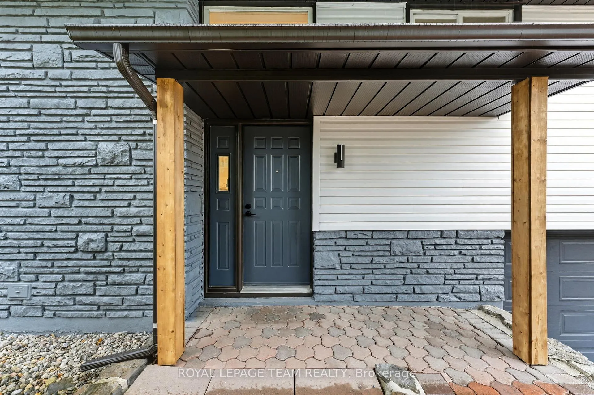 Photo 17 of 1856 Playfair Drive, Ottawa, Playfair Park — HOMEH