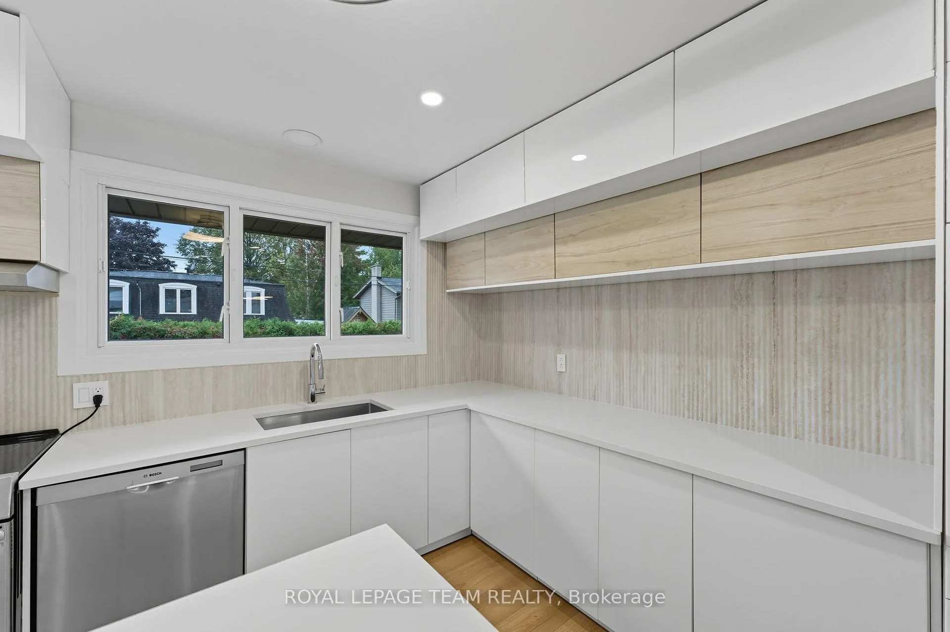 Photo 52 of 1856 Playfair Drive, Ottawa, Playfair Park — HOMEH