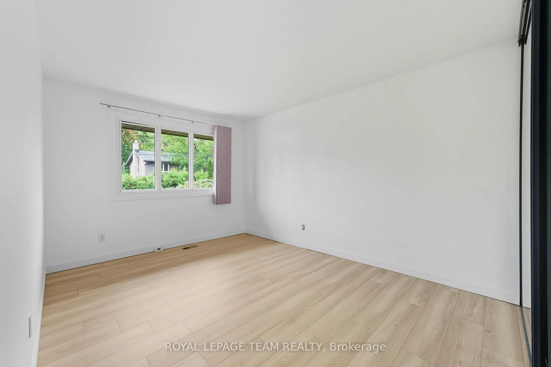 Photo 79 of 1856 Playfair Drive, Ottawa, Playfair Park — HOMEH