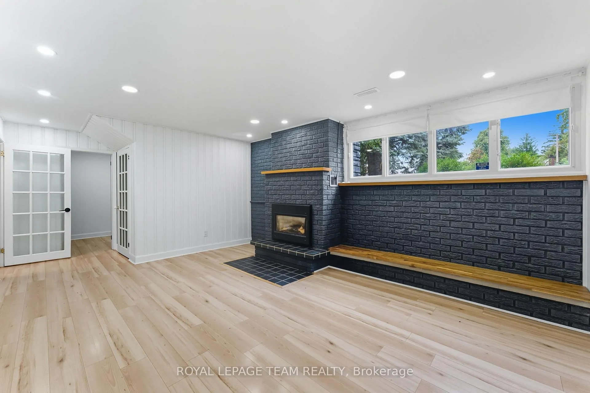 Photo 102 of 1856 Playfair Drive, Ottawa, Playfair Park — HOMEH