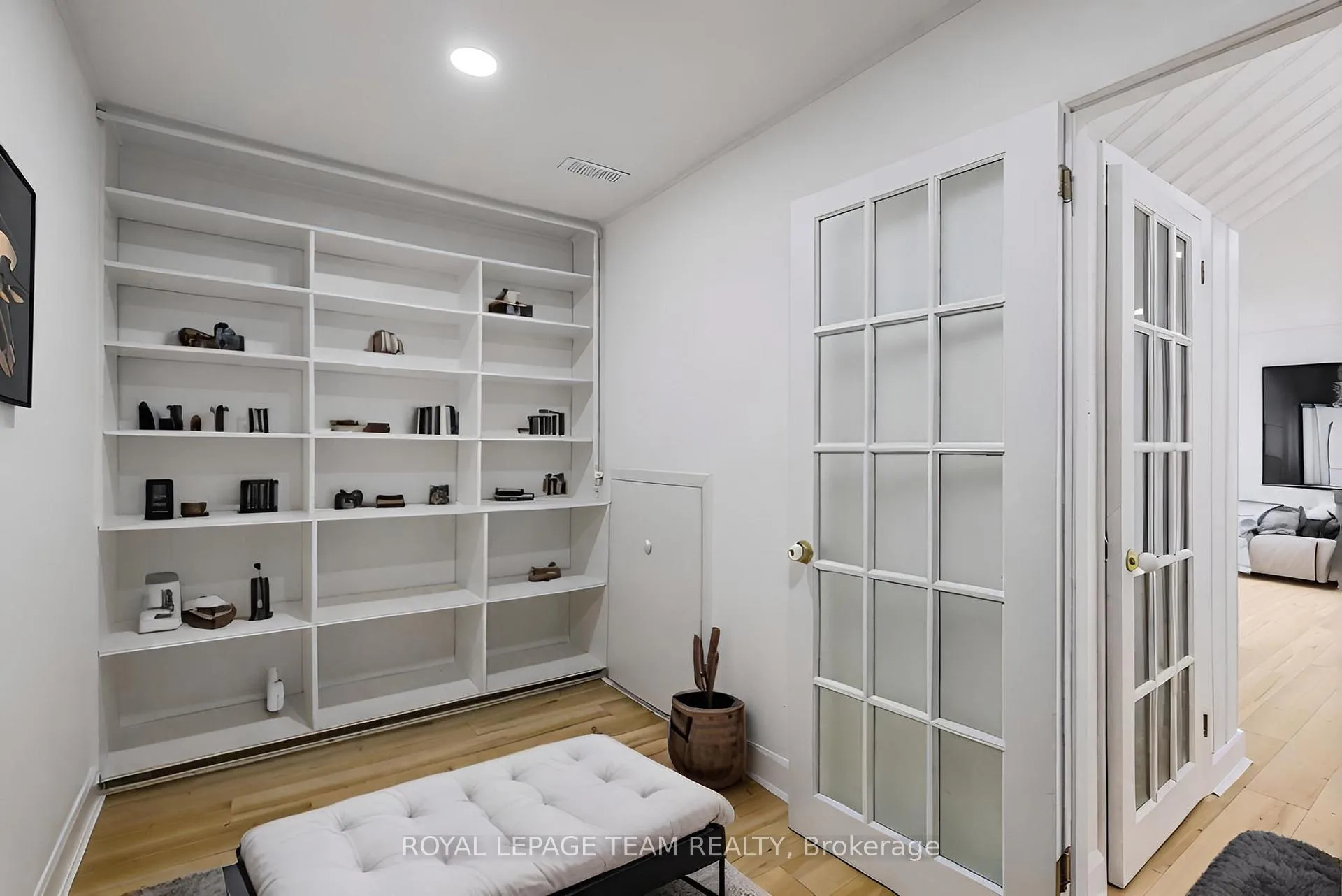 Photo 106 of 1856 Playfair Drive, Ottawa, Playfair Park — HOMEH