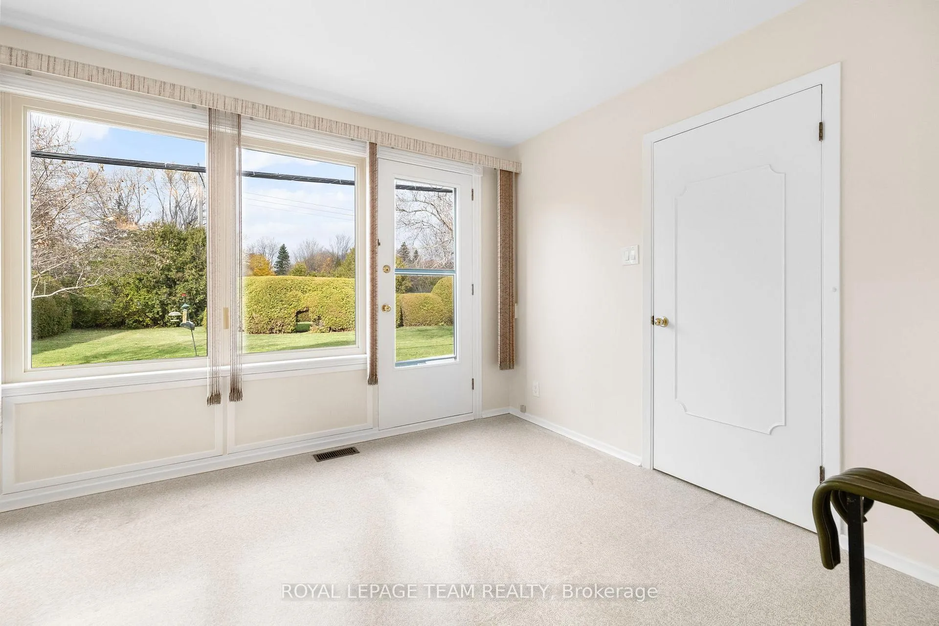 Photo 47 of 11 Cherrywood Drive, Ottawa, Arbeatha Park — HOMEH