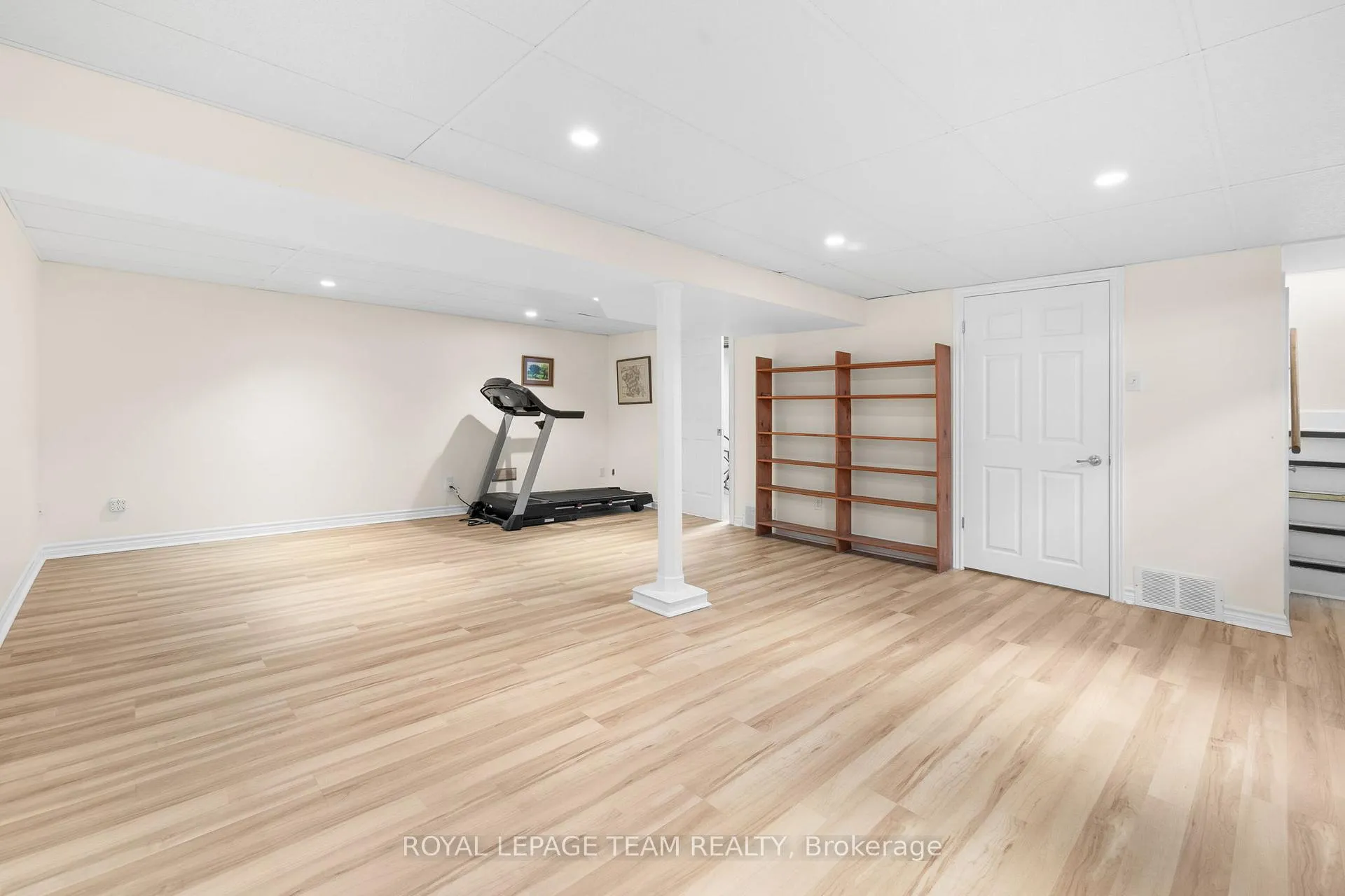 Photo 110 of 11 Cherrywood Drive, Ottawa, Arbeatha Park — HOMEH