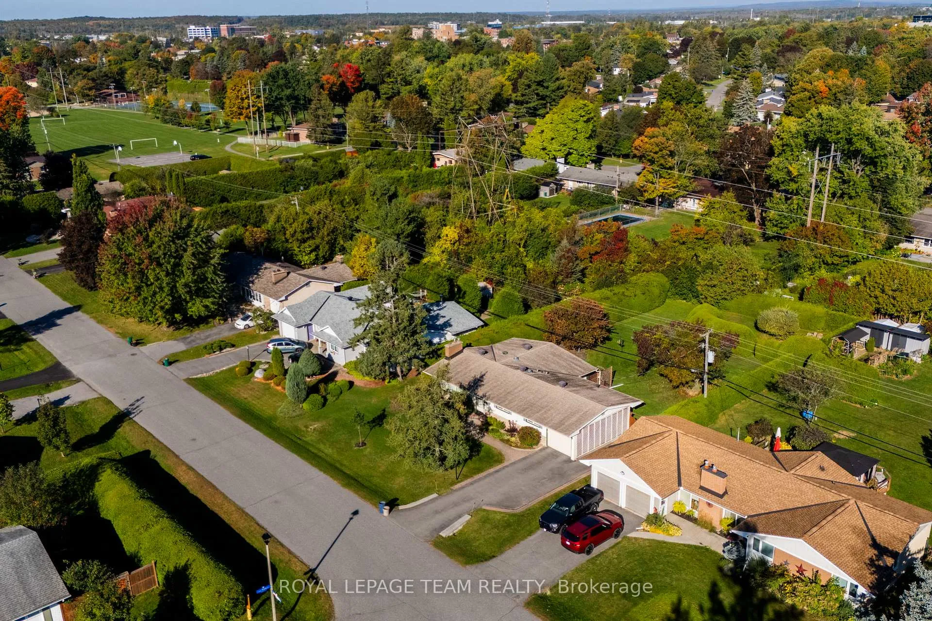 Photo 138 of 11 Cherrywood Drive, Ottawa, Arbeatha Park — HOMEH