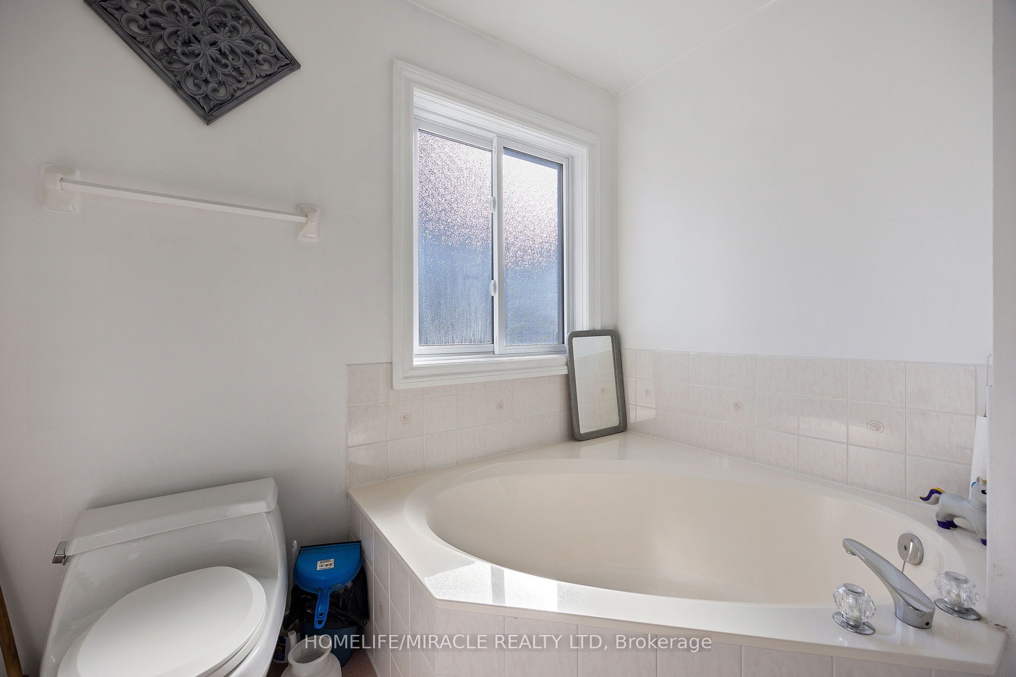 Photo 63 of 18 Amazon Court, Brampton, Sandringham-Wellington — HOMEH