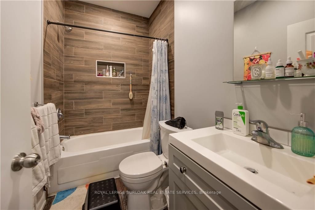 Photo 47 of 79 Lowell Avenue, St. Catharines, Downtown — HOMEH