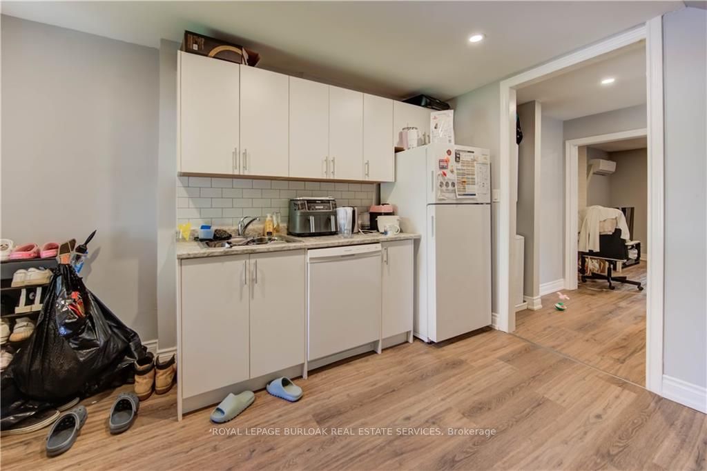Photo 63 of 79 Lowell Avenue, St. Catharines, Downtown — HOMEH