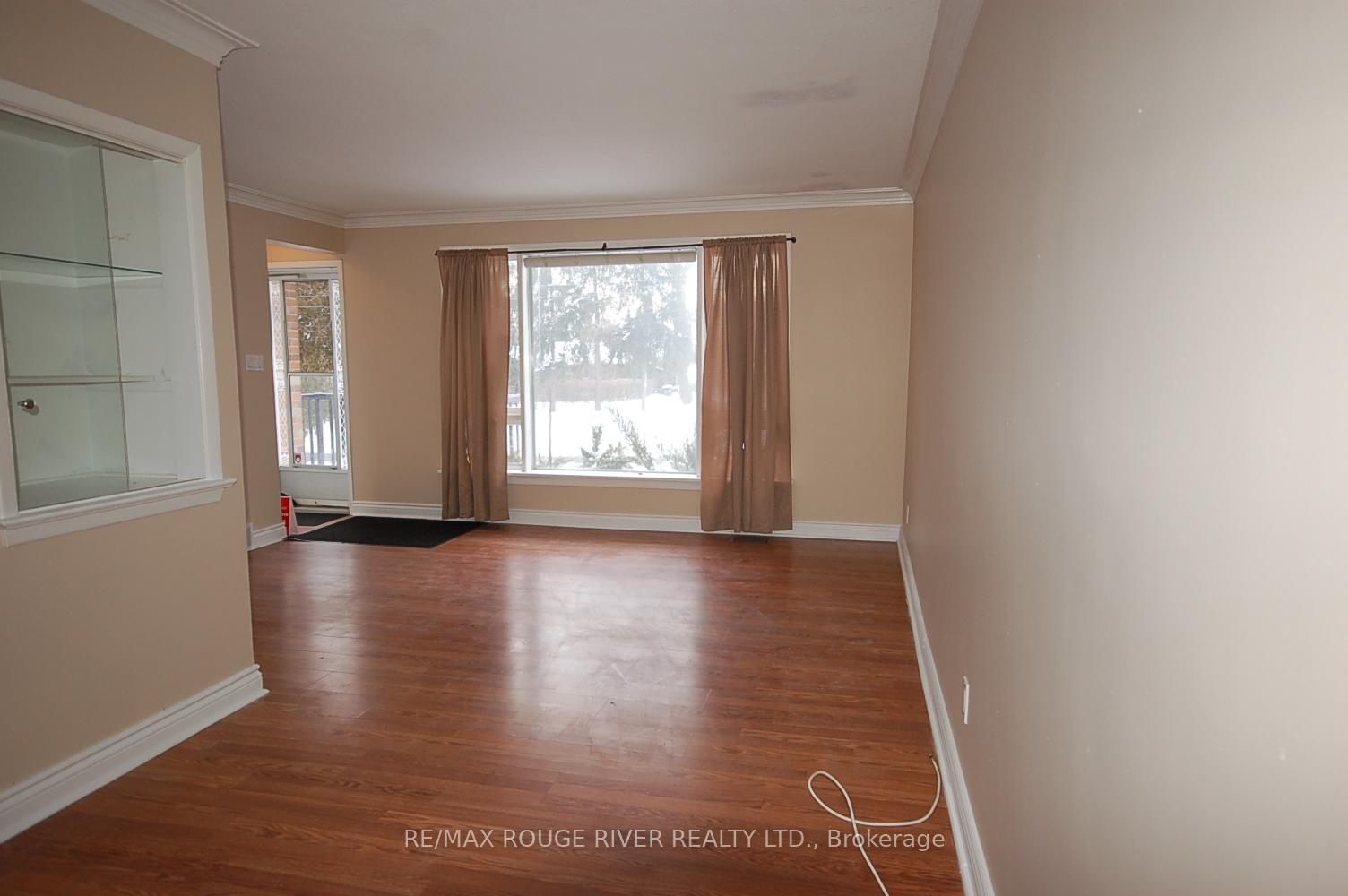 Photo 5 of 72 Lawson Road, Scarborough, Centennial Scarborough — HOMEH