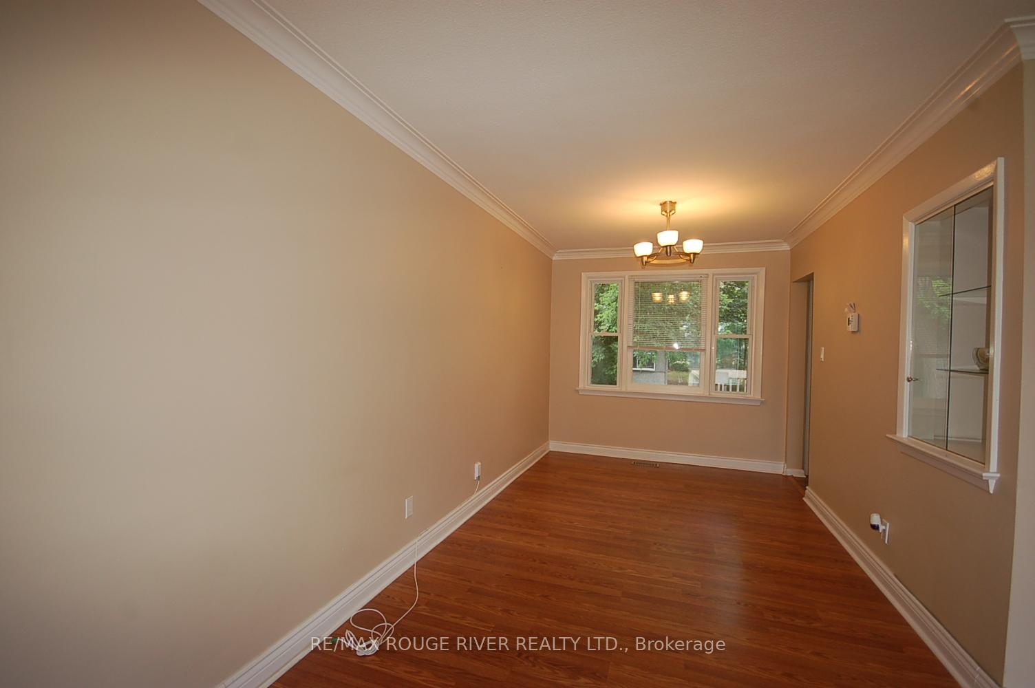 Photo 7 of 72 Lawson Road, Scarborough, Centennial Scarborough — HOMEH