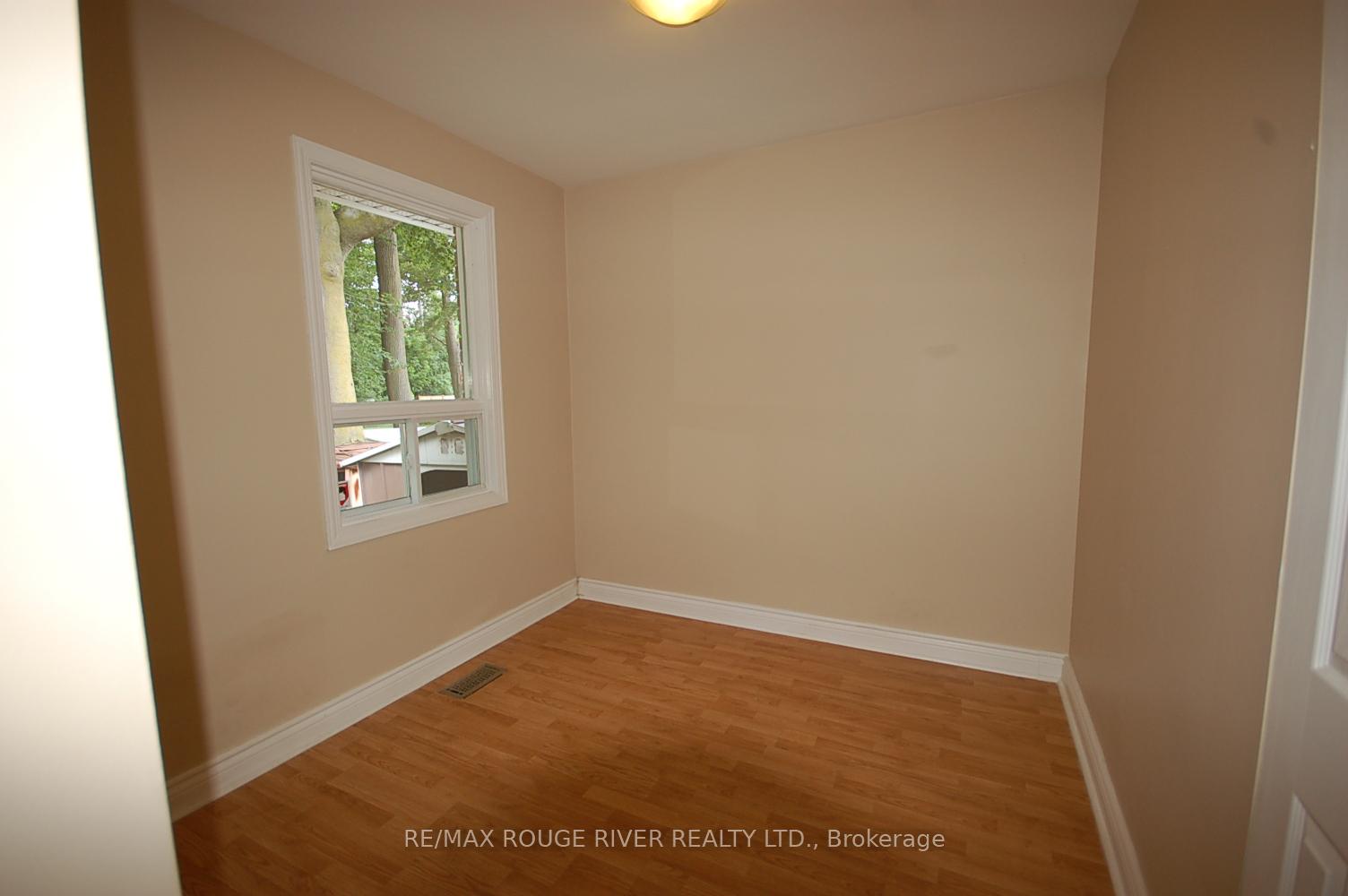 Photo 11 of 72 Lawson Road, Scarborough, Centennial Scarborough — HOMEH
