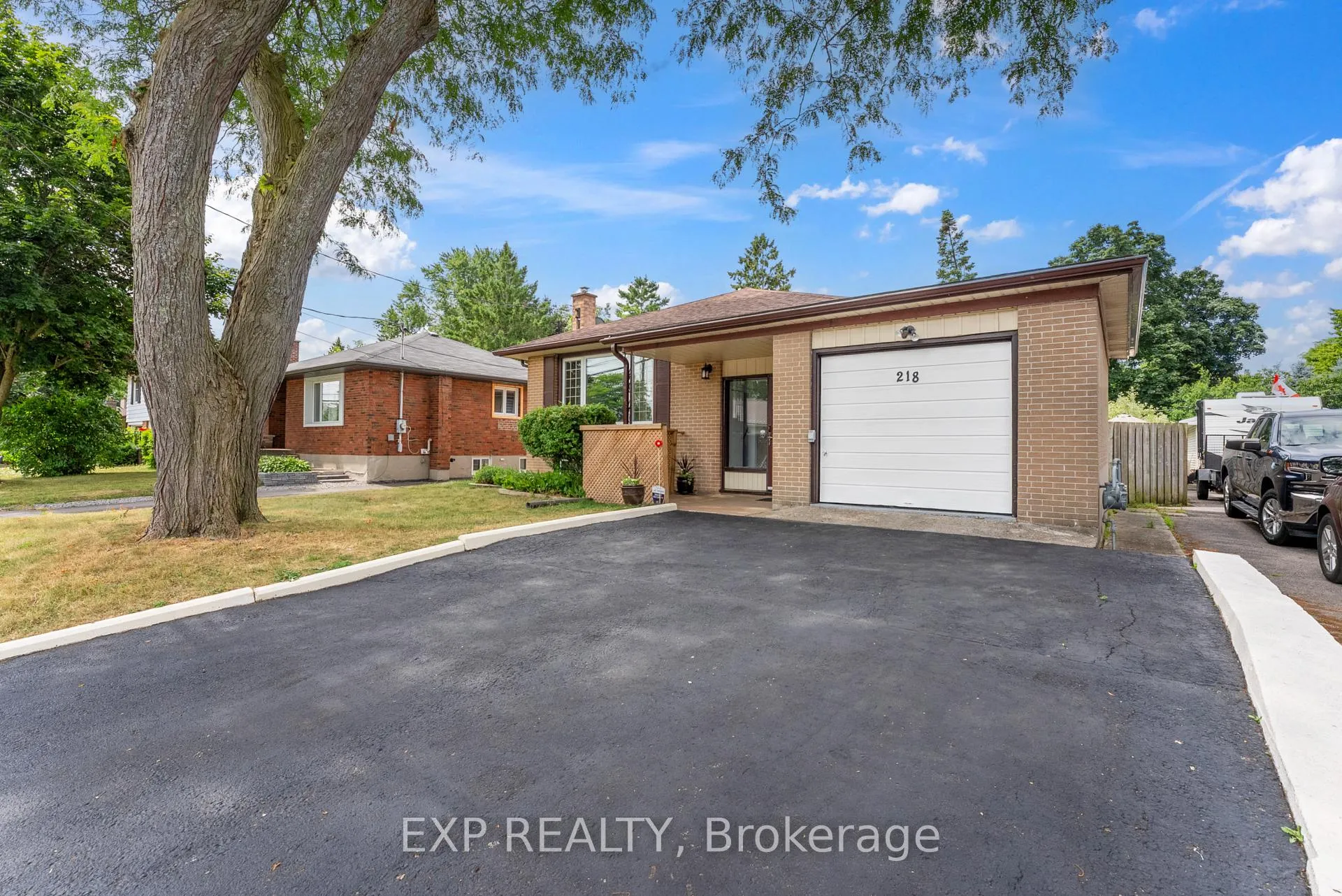 Photo 8 of 218 Farley Avenue, Belleville, Belleville Ward — HOMEH