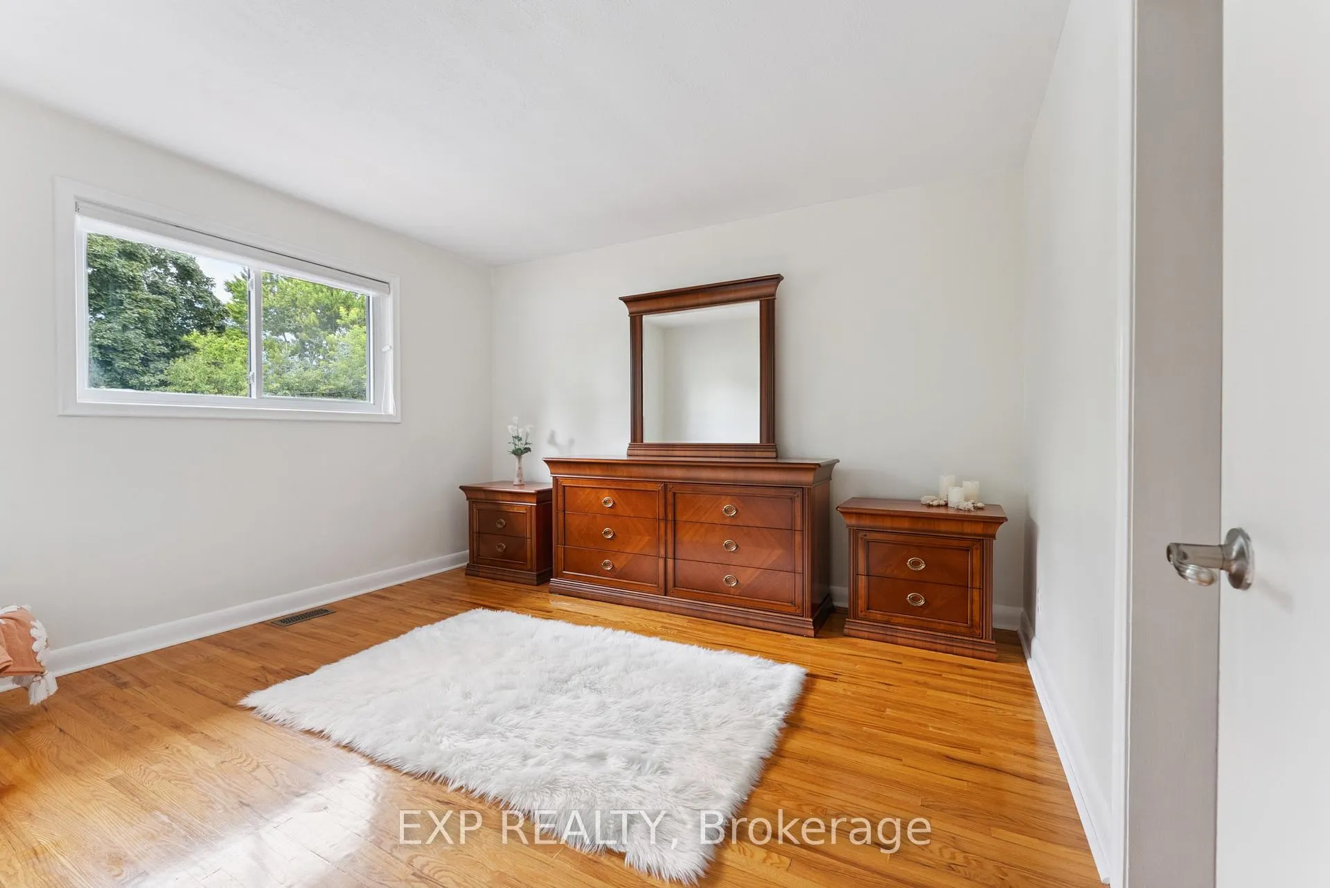 Photo 113 of 218 Farley Avenue, Belleville, Belleville Ward — HOMEH