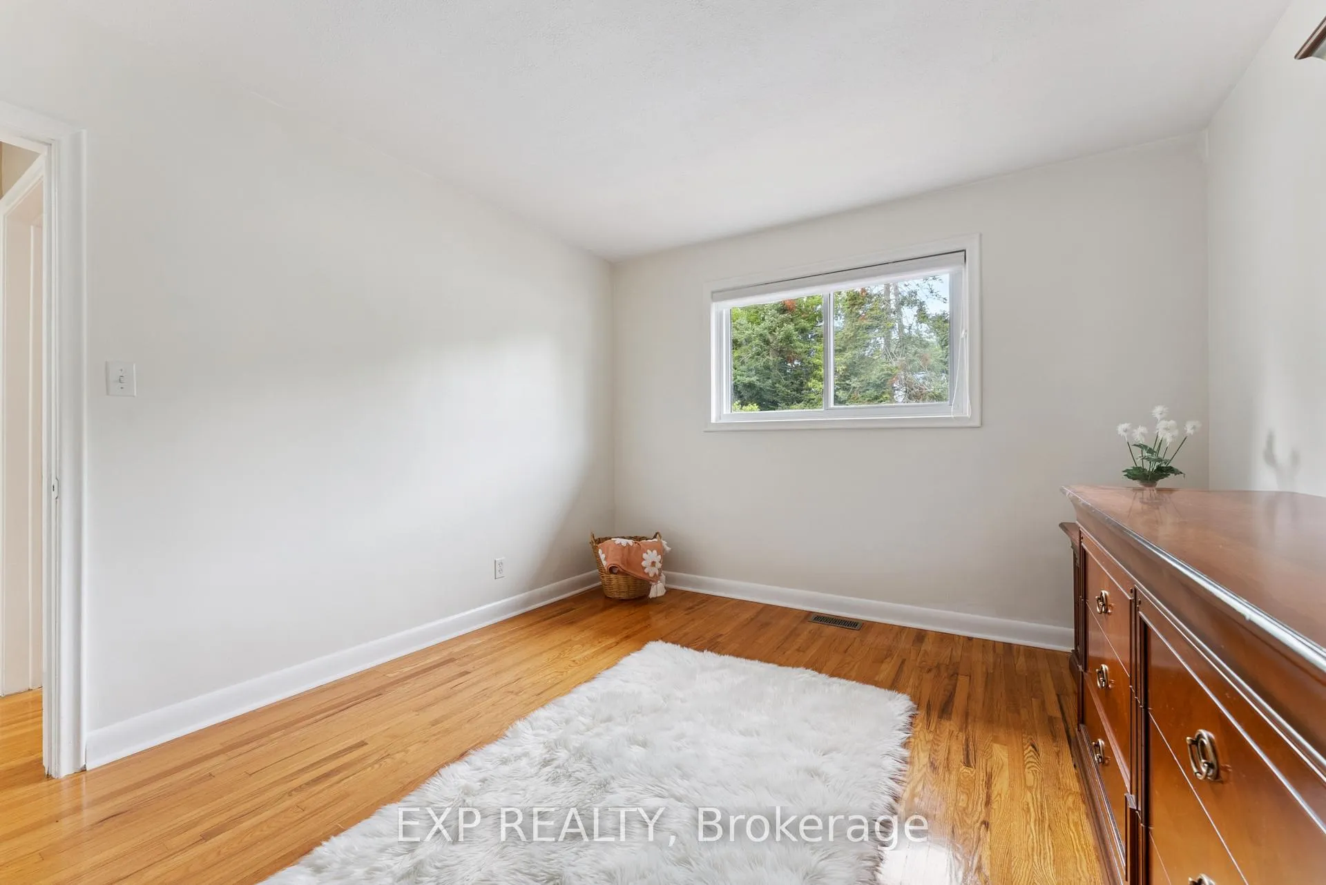 Photo 124 of 218 Farley Avenue, Belleville, Belleville Ward — HOMEH
