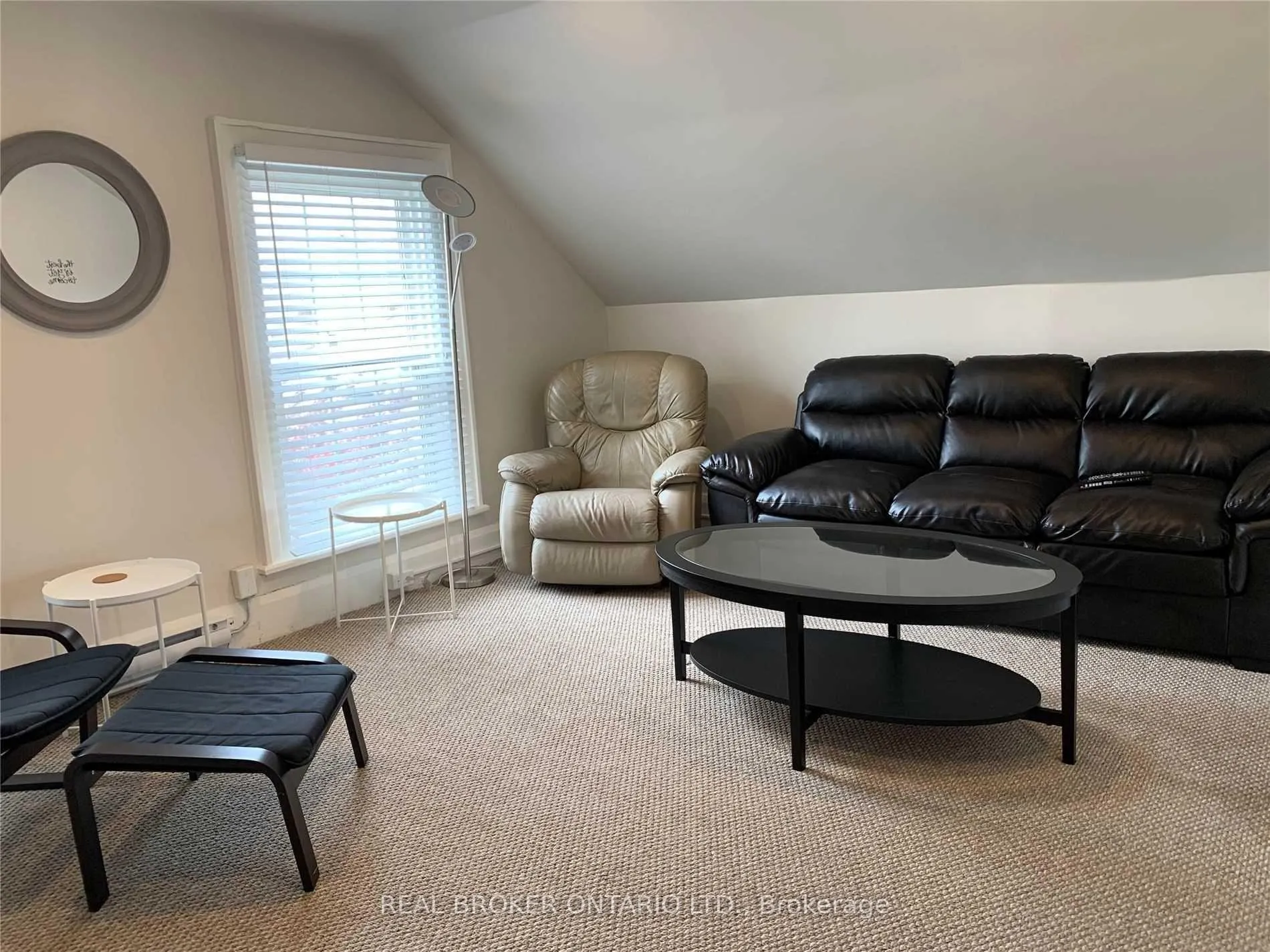 Photo 3 of Unit Unit #3, 113 King Street E, Clarington, Bowmanville — HOMEH