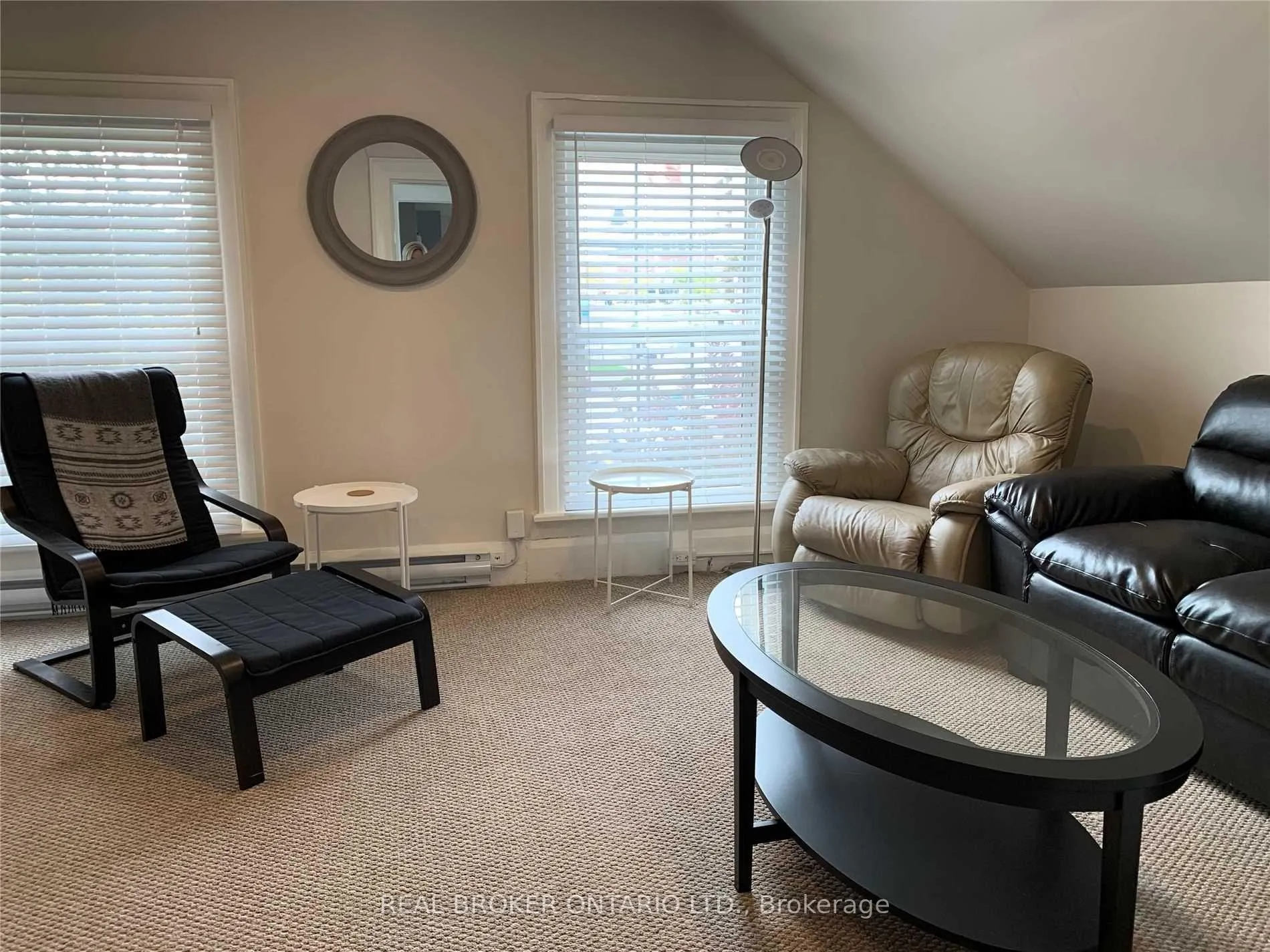 Photo 5 of Unit Unit #3, 113 King Street E, Clarington, Bowmanville — HOMEH