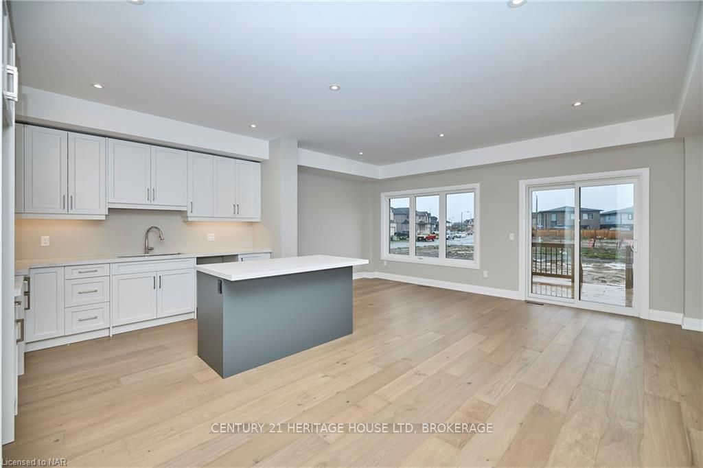 Photo 5 of 102 Elvira Way, Thorold, Rolling Meadows — HOMEH