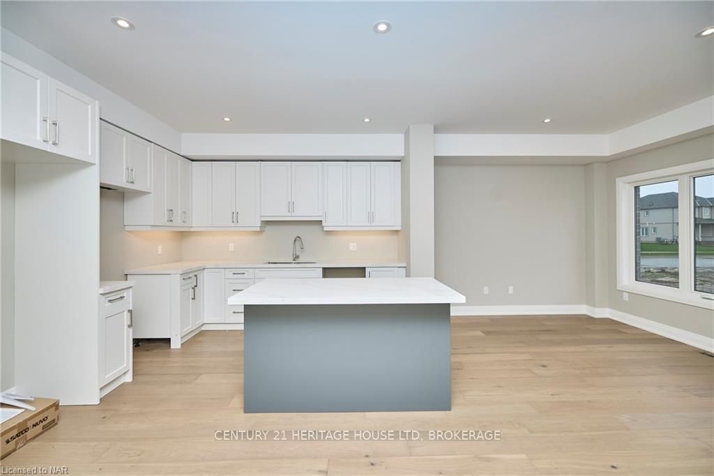 Photo 6 of 102 Elvira Way, Thorold, Rolling Meadows — HOMEH