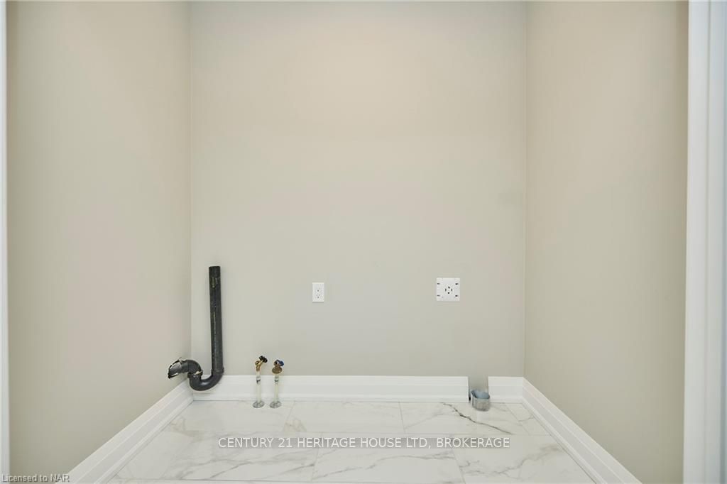 Photo 21 of 102 Elvira Way, Thorold, Rolling Meadows — HOMEH